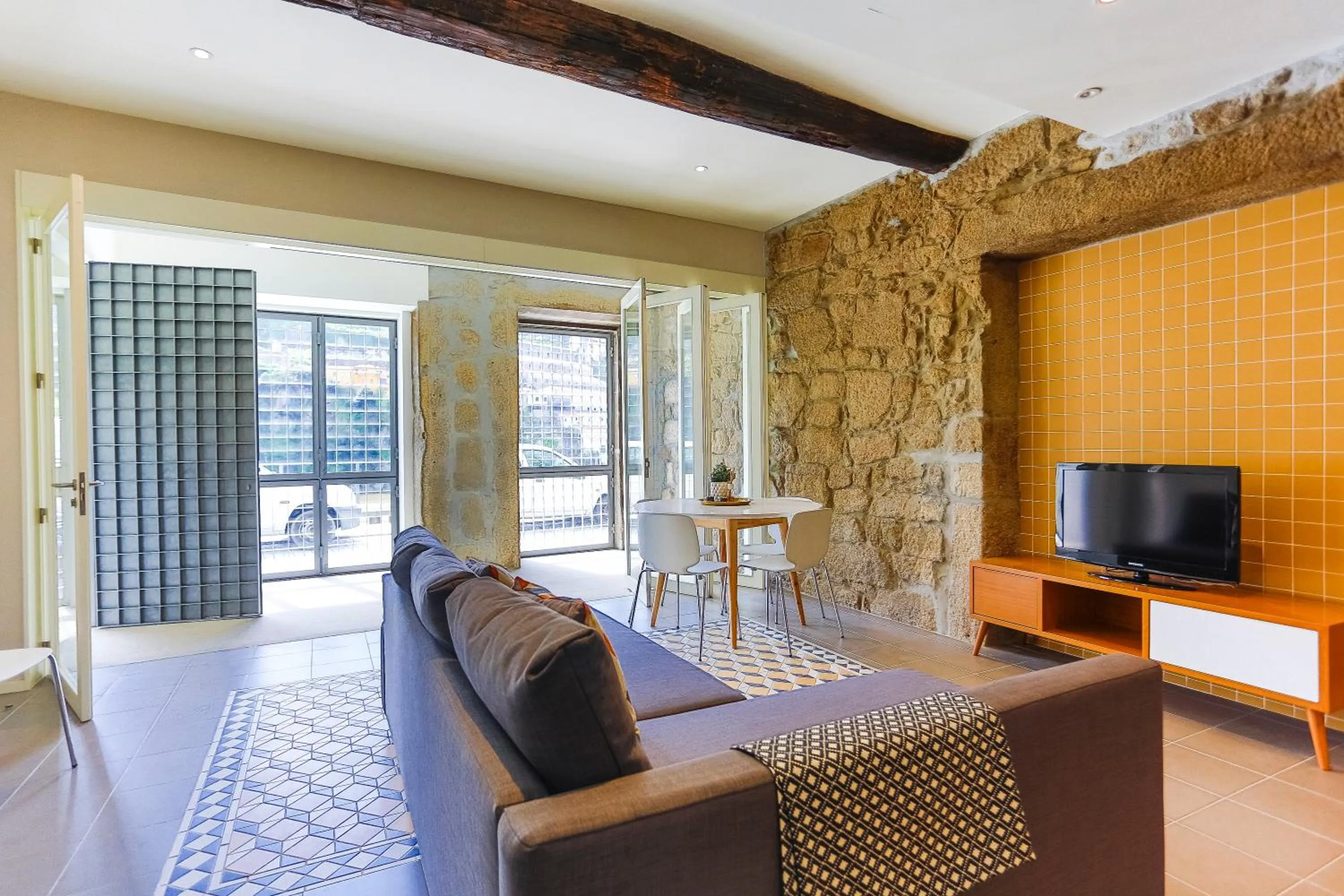 Living room in Oporto Trendy River