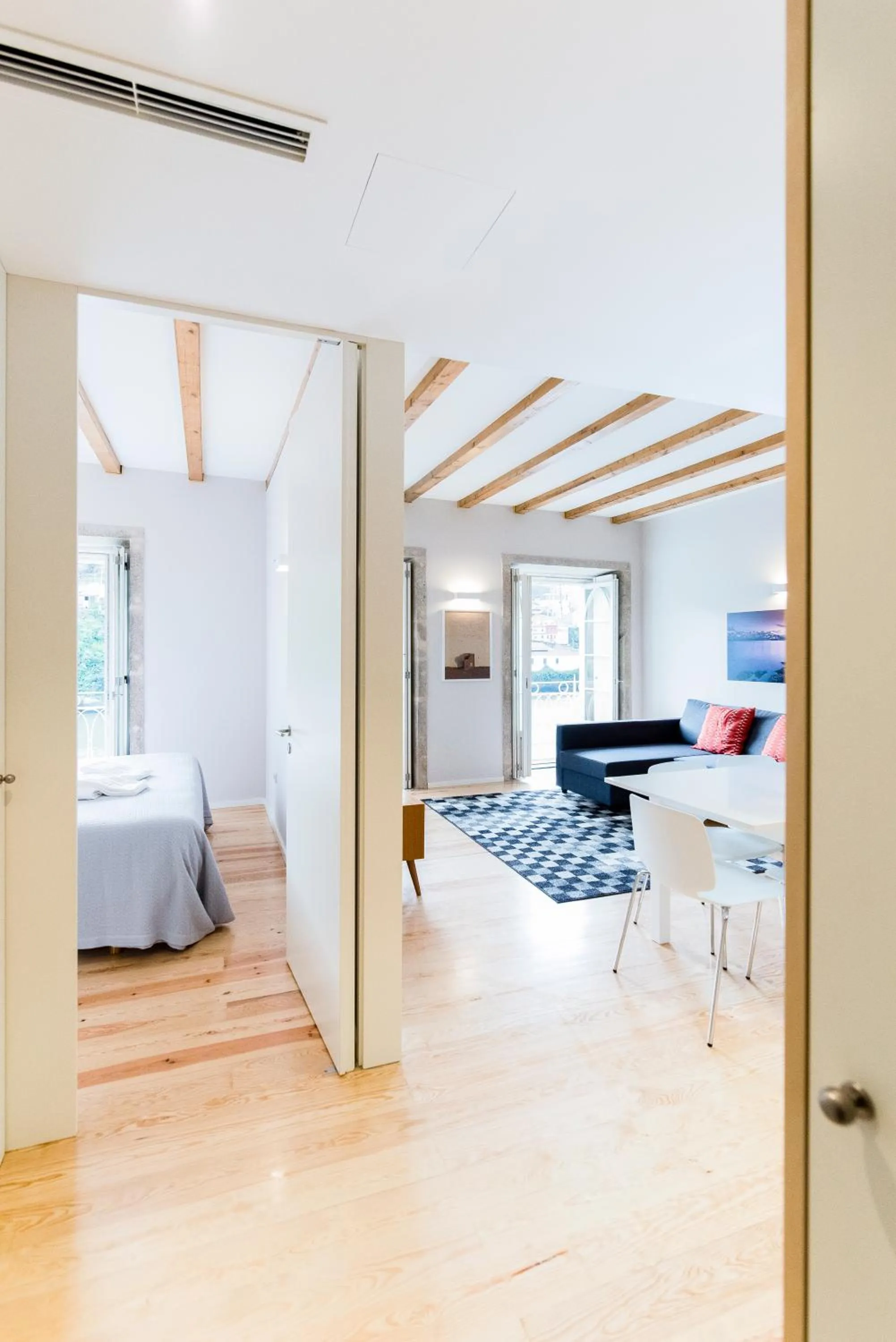 Bedroom, Bed in Oporto Trendy River