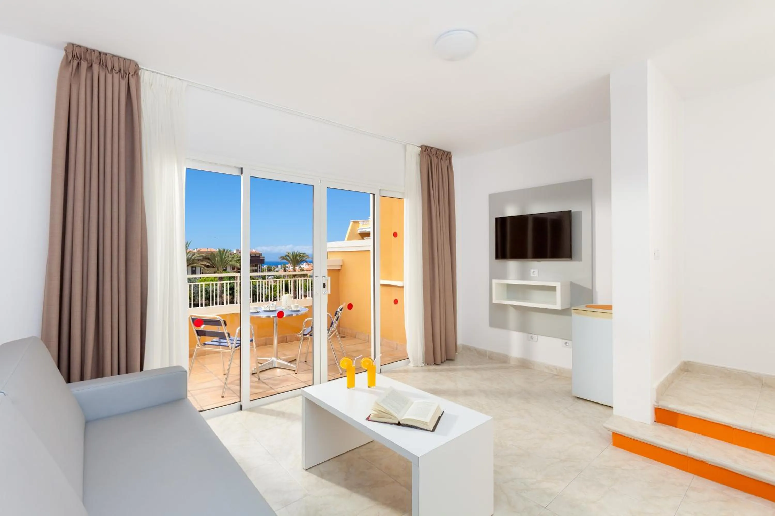 TV and multimedia in Chatur Playa Real Resort