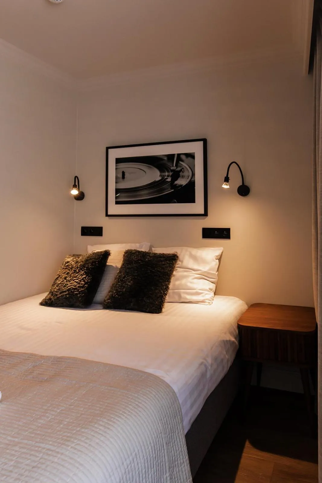 Bedroom, Bed in Hotel Rose Red