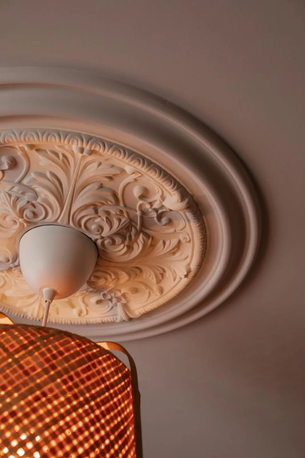 Decorative detail in Hotel Rose Red