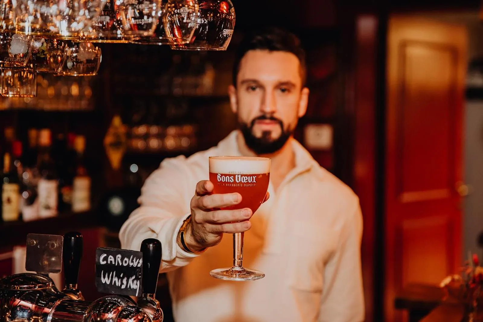 Restaurant/places to eat in Hotel Rose Red