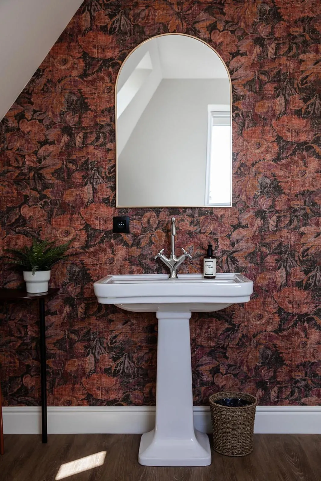 Bathroom in Hotel Rose Red