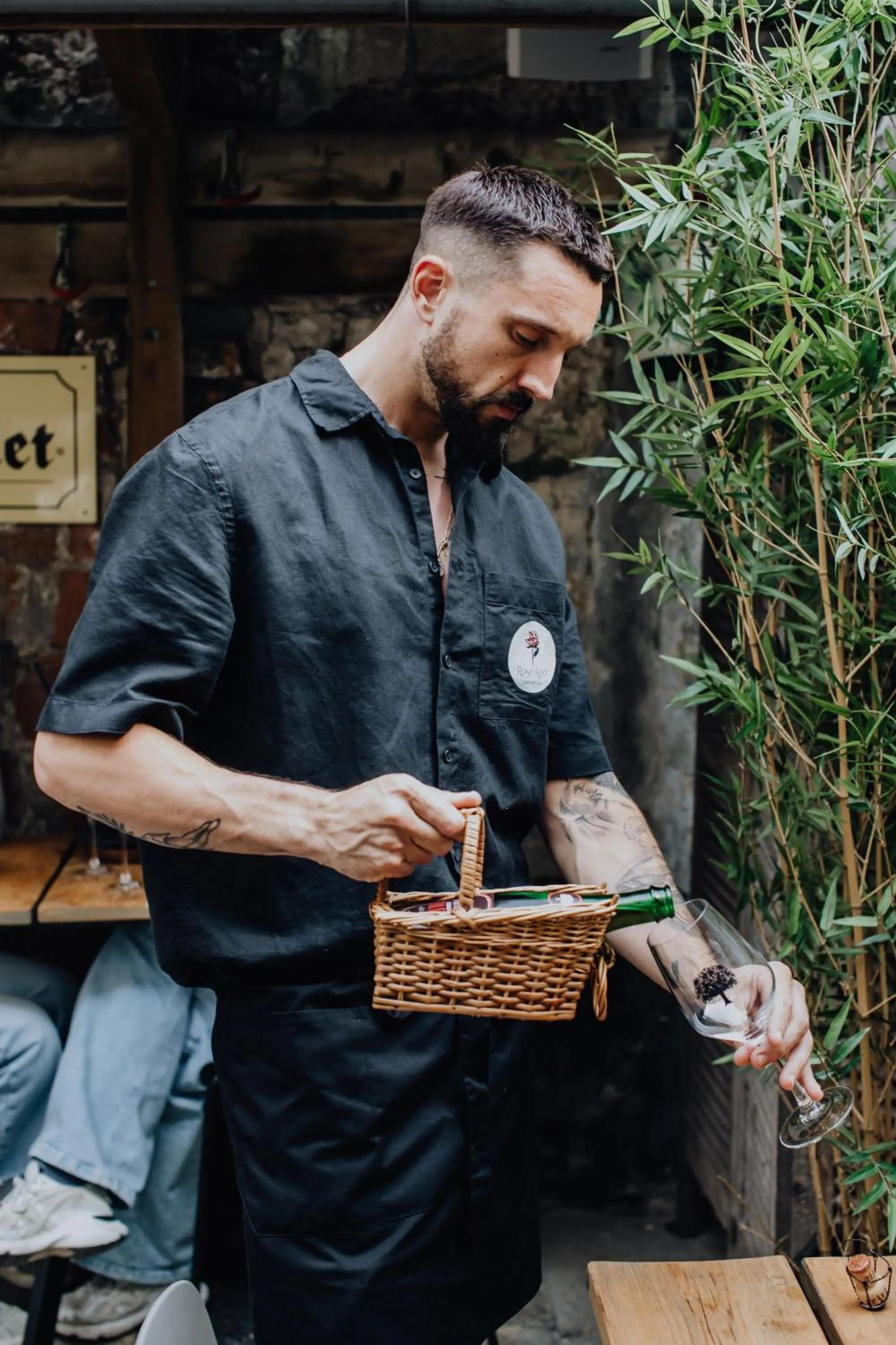 People in Hotel Rose Red