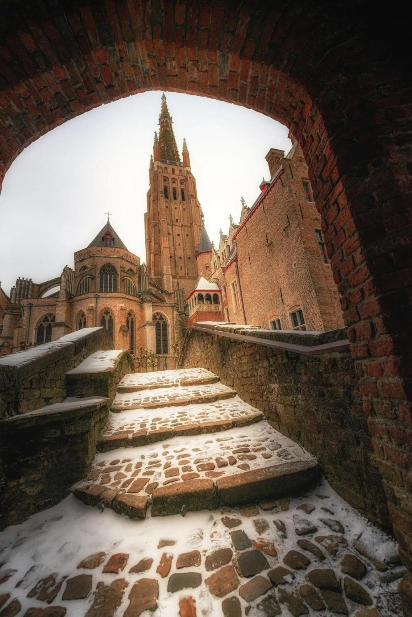 Nearby landmark in Hotel Rose Red