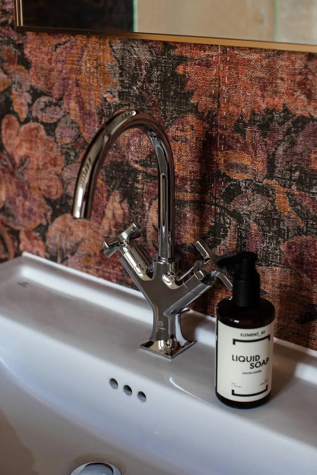 Decorative detail in Hotel Rose Red