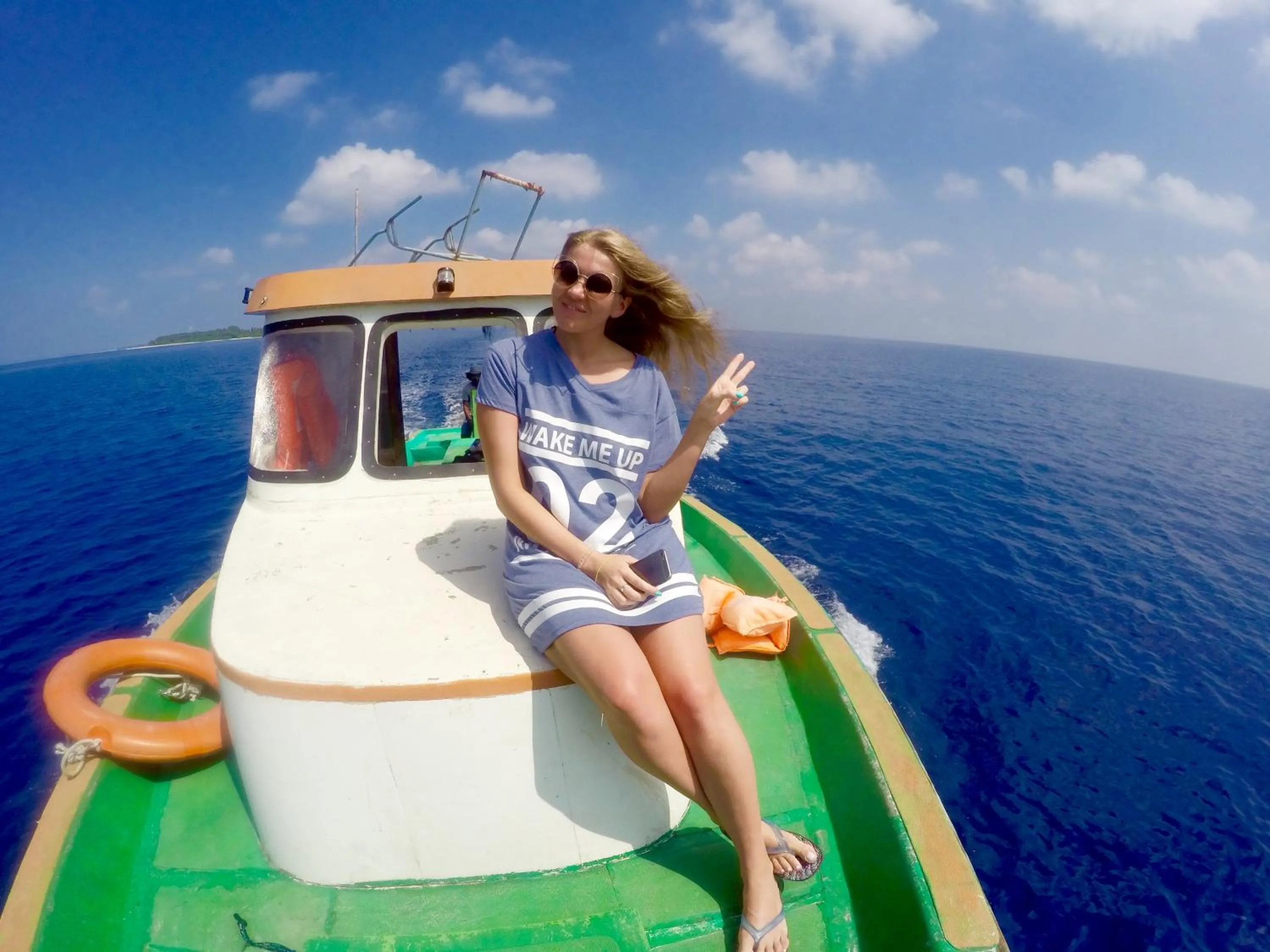 Day in Ithaa Inn Kamadhoo