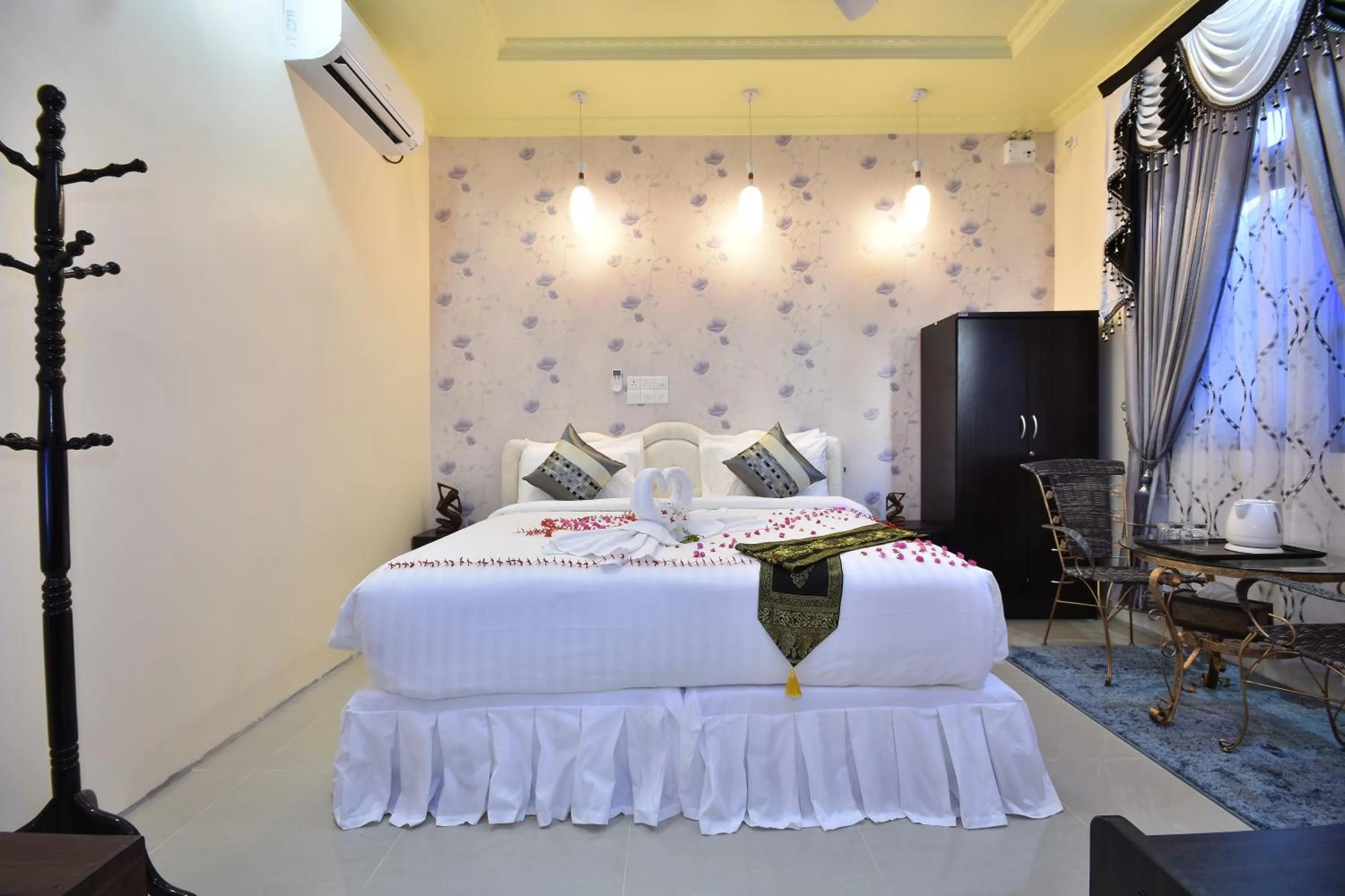 Bed in Holiday Haven Ukulhas