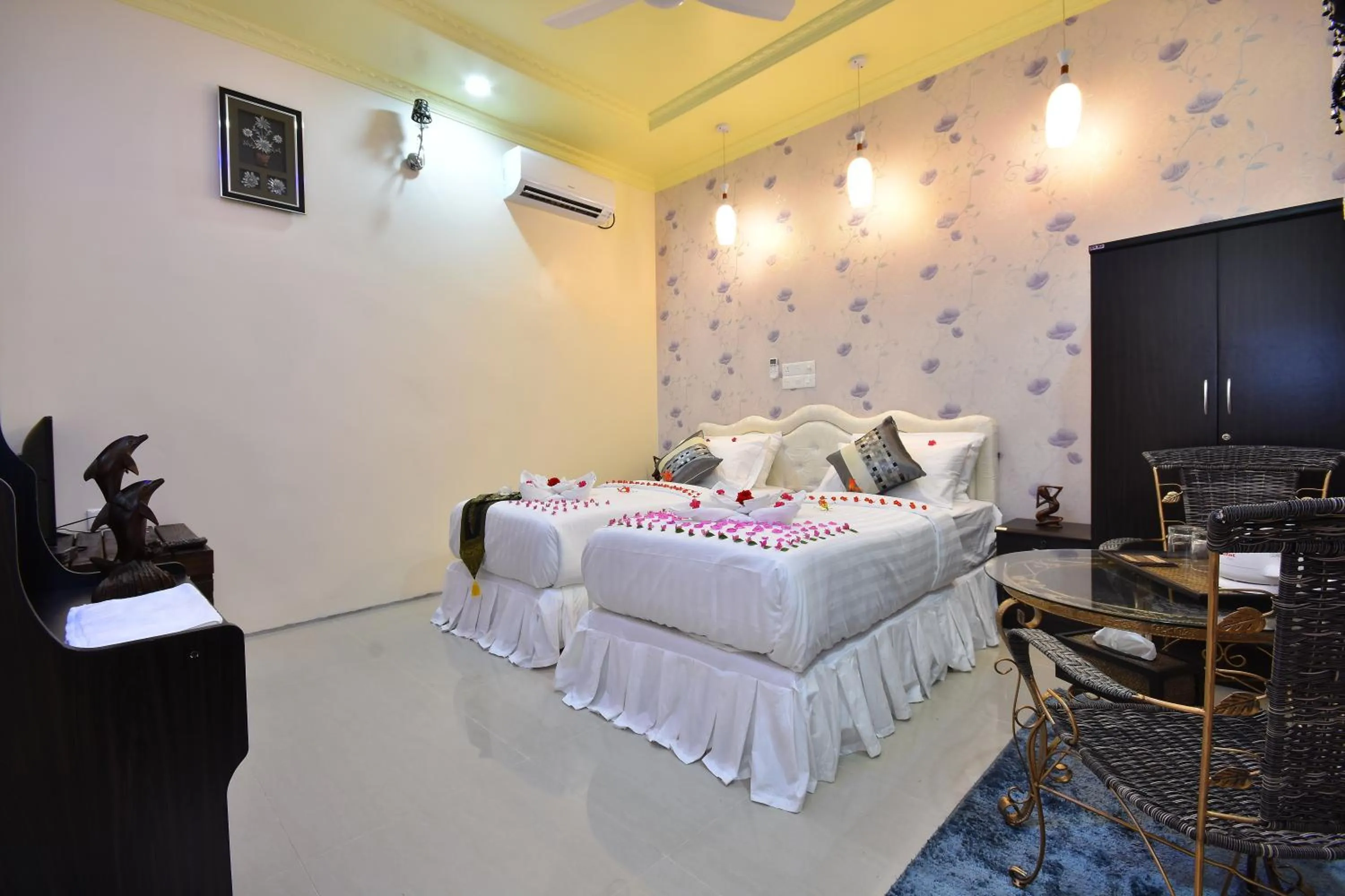 Bed in Holiday Haven Ukulhas