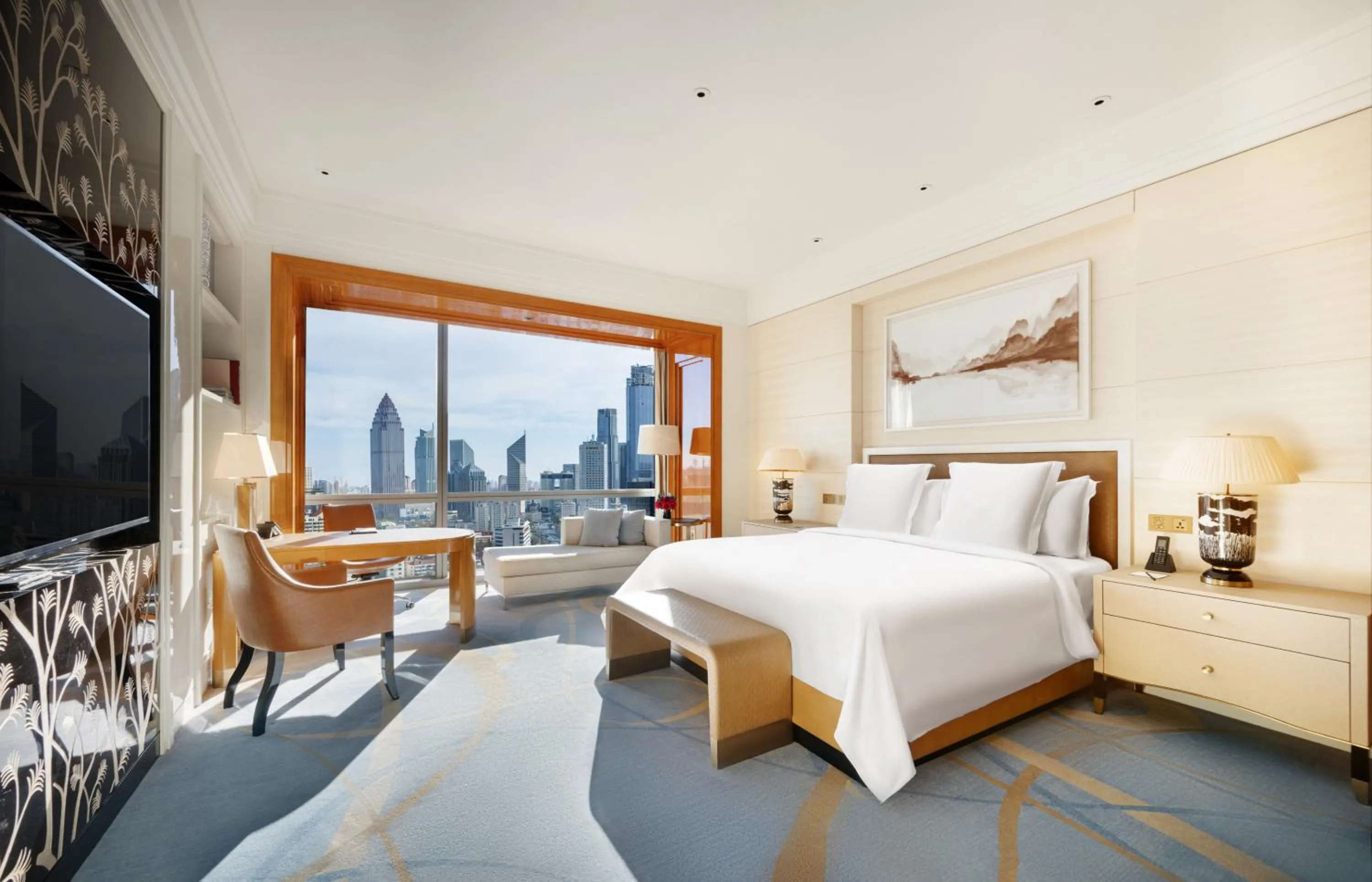 Bed in Four Seasons Hotel Tianjin