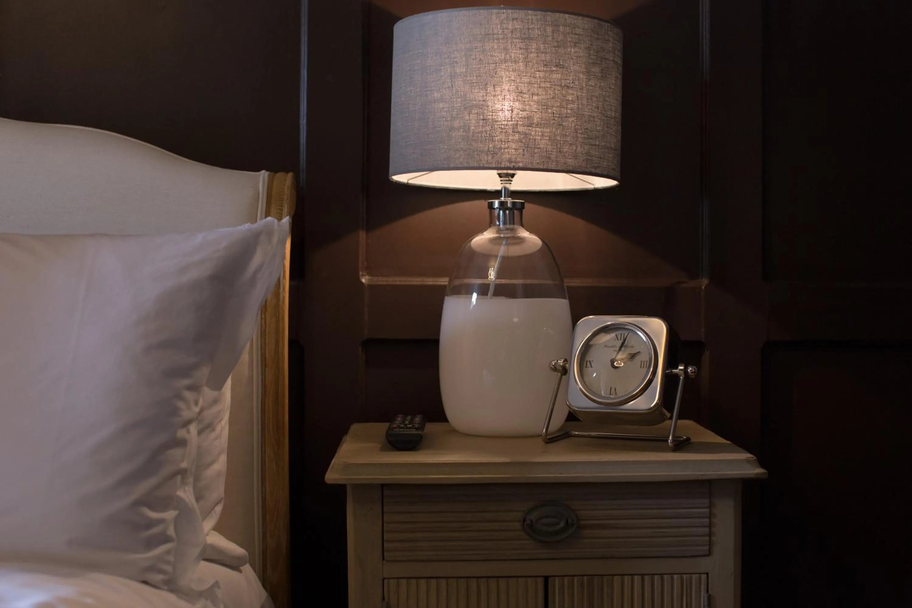 Bed in The Lion Hotel - Pub & Restaurant