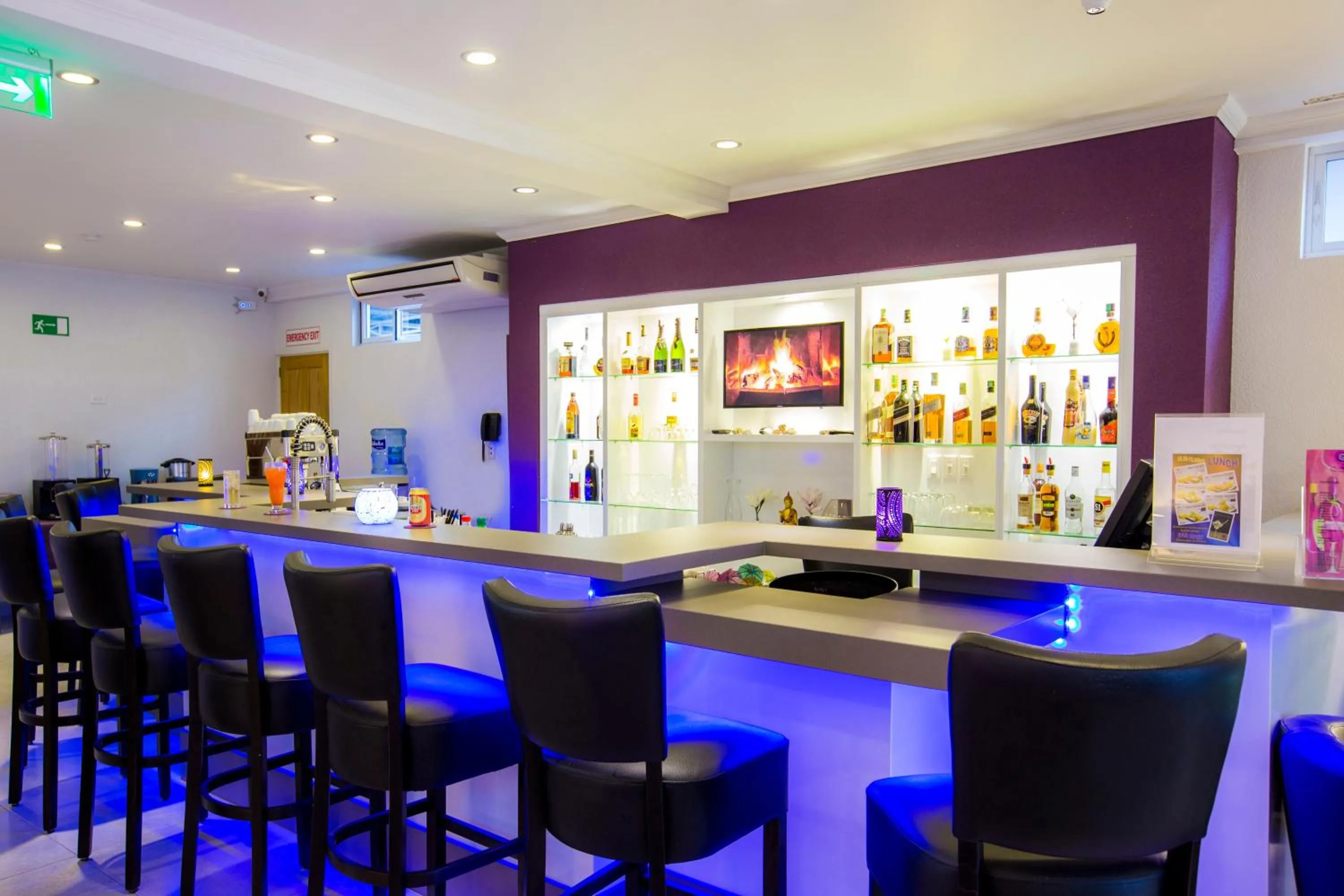 Lounge or bar in Q-Inn Boutique Hotel