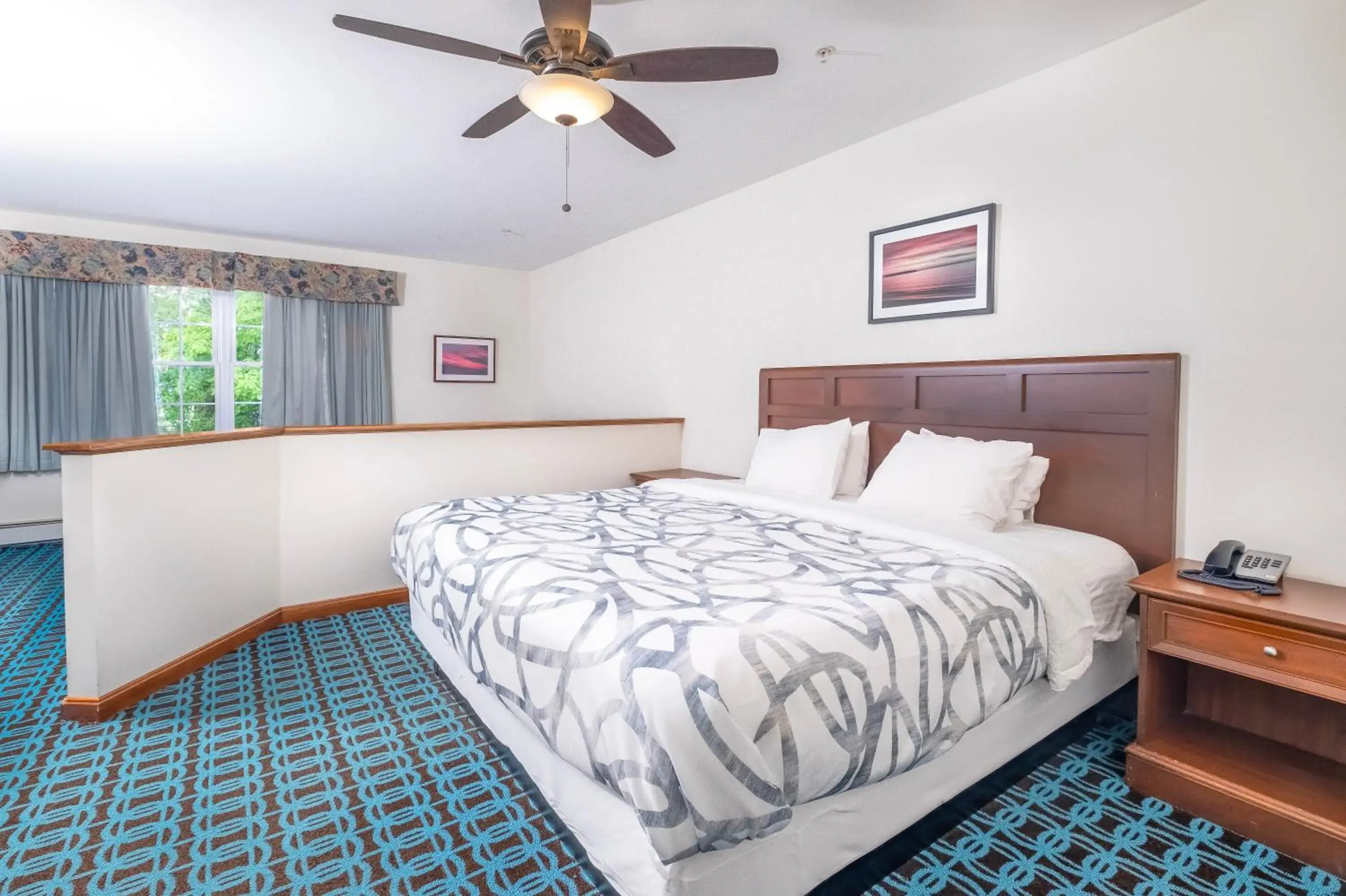 King Suite in Casco Bay Inn King Suite in Casco Bay Inn