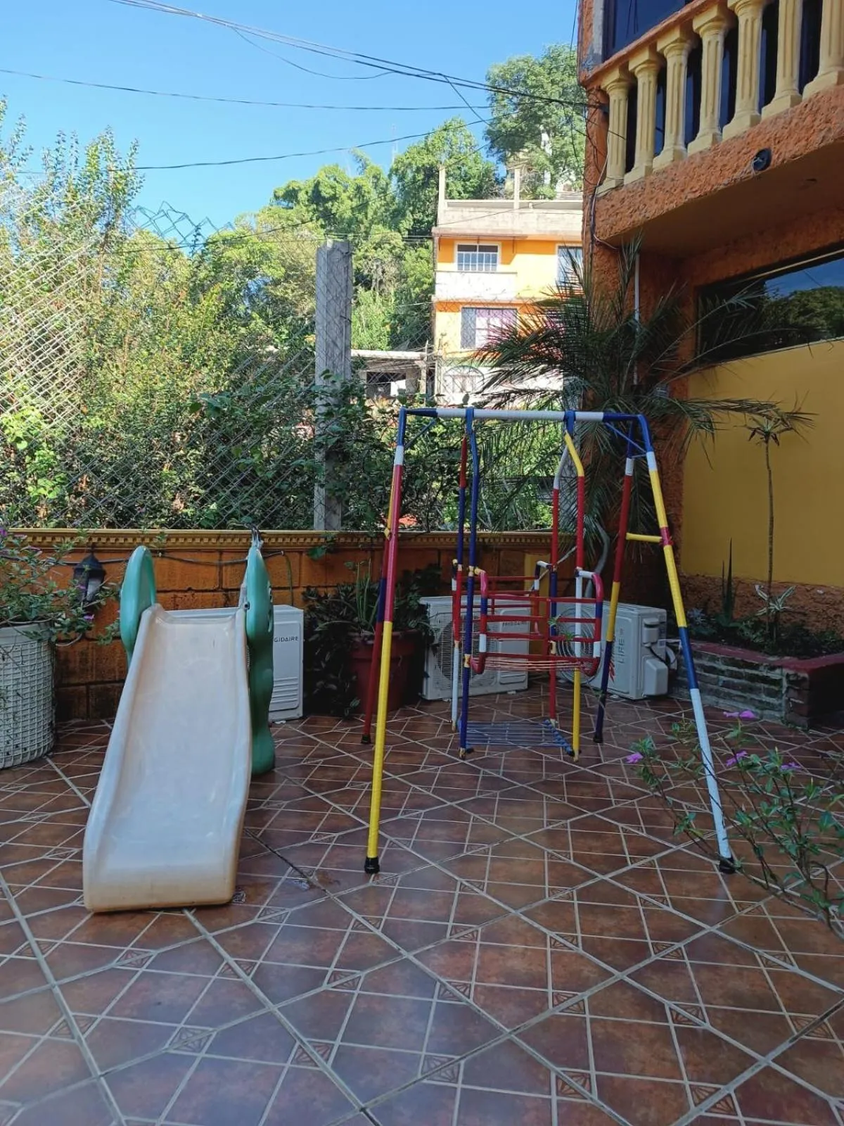 POSAD FAMILIAR EL PARAiSO