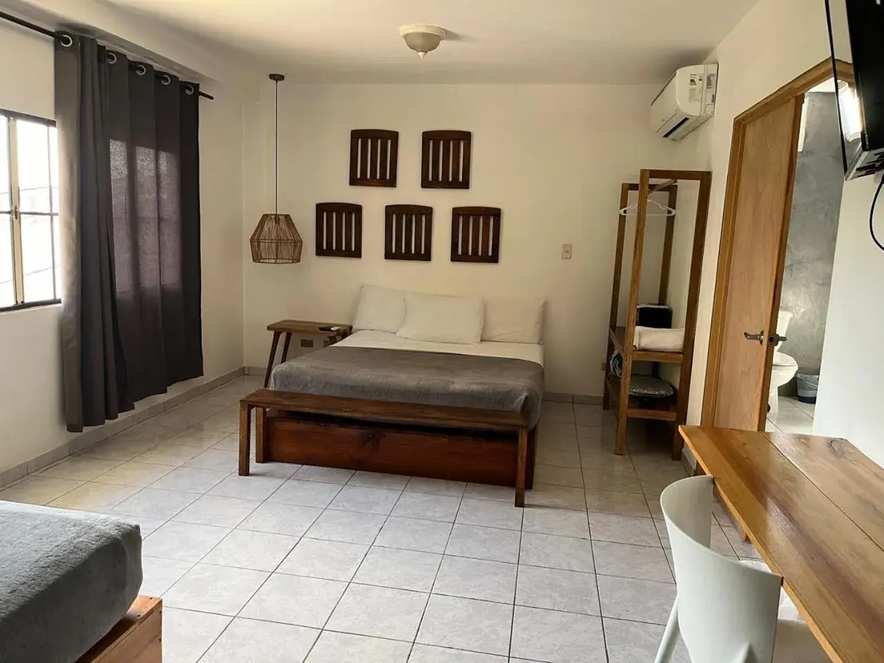 Deluxe Double Room in Cinco Hotel B&B Deluxe Double Room in Cinco Hotel B&B