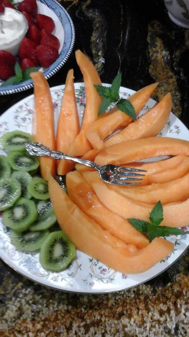 Breakfast in The Silk Pincushion