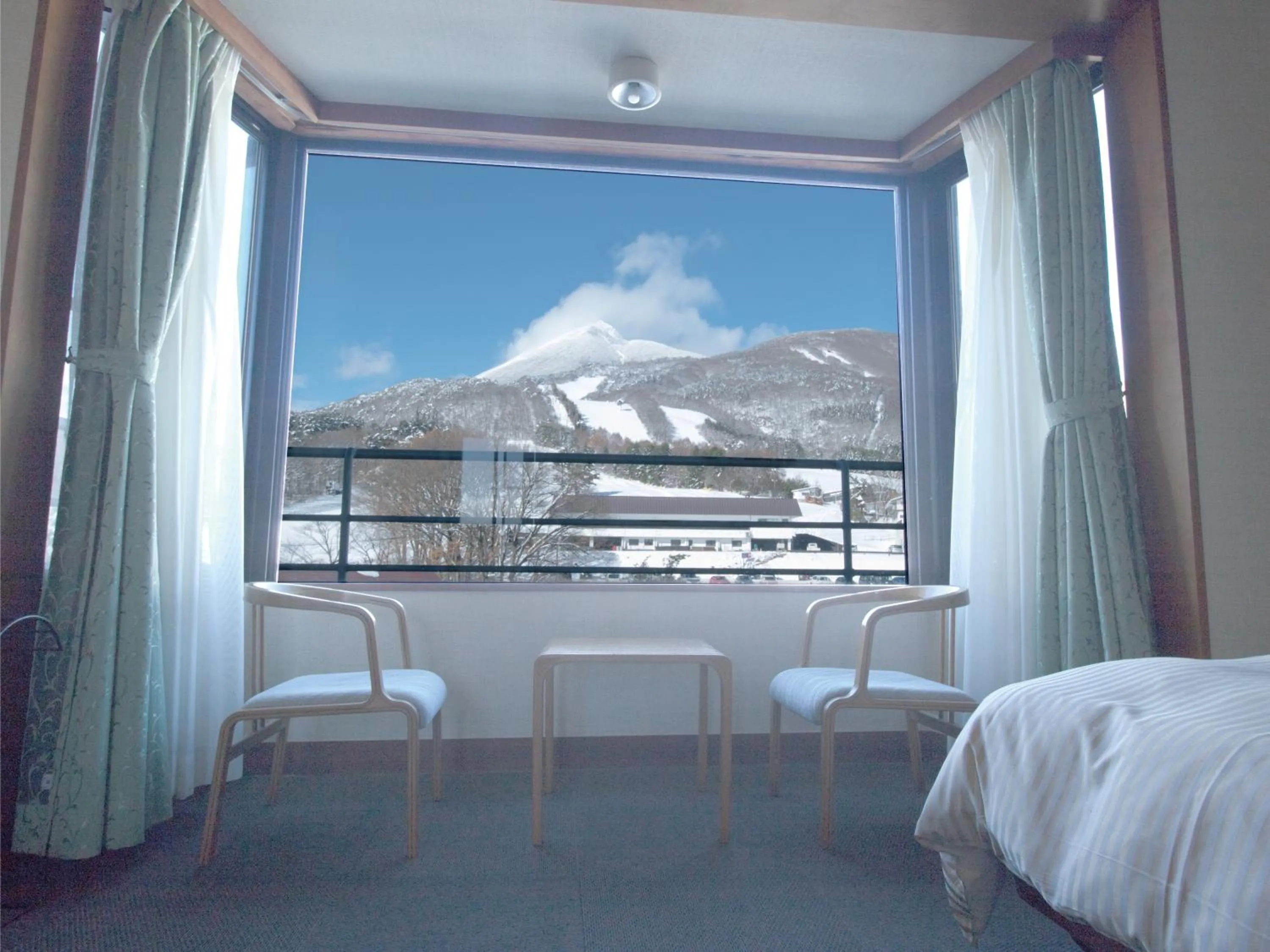 Natural landscape, Bed in Villa Inawashiro