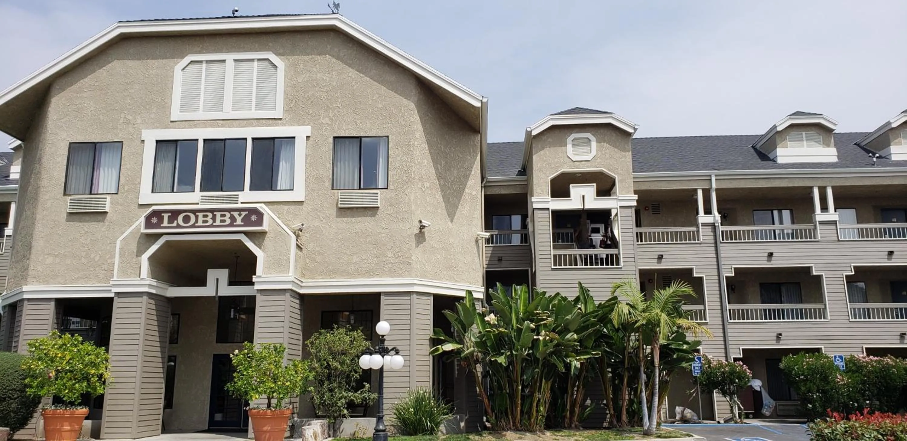 Breakfast in Oak Tree Inn