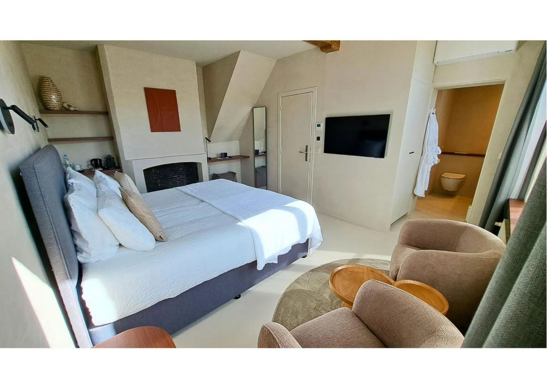 Photo of the whole room, Bed in Hotel Montanus