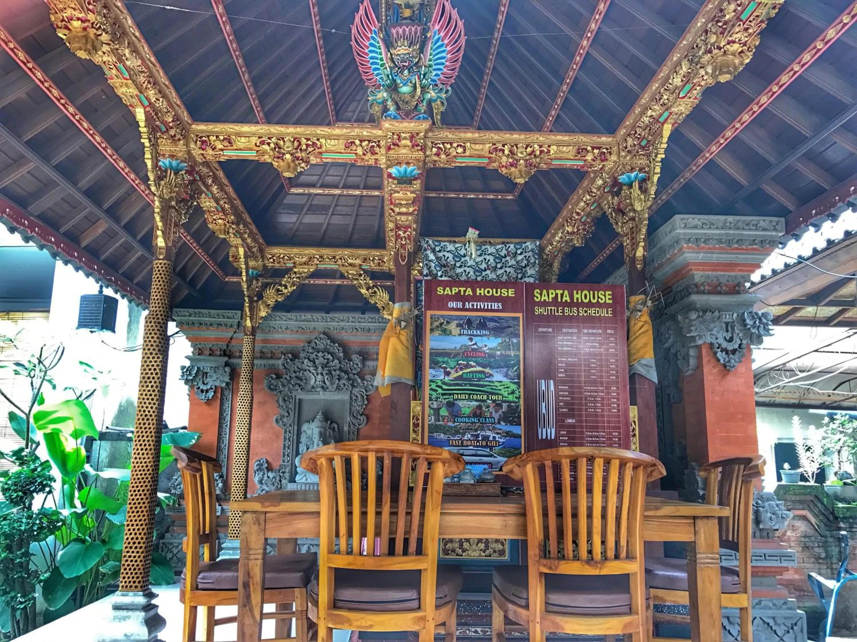 Restaurant/places to eat in Sapta House