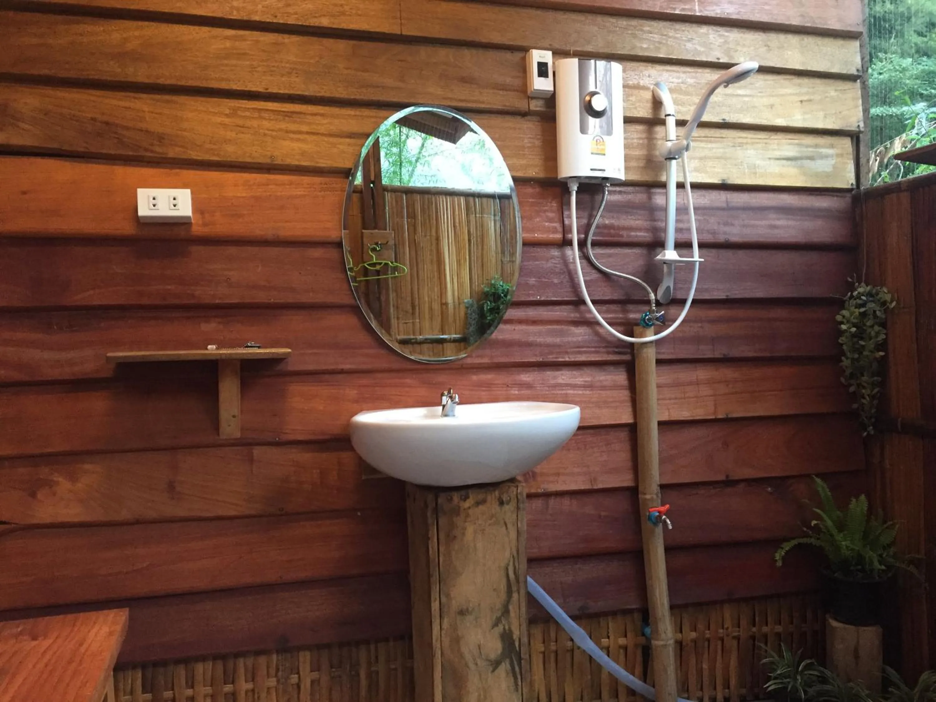 Bathroom in Phoxay Ngam Resort