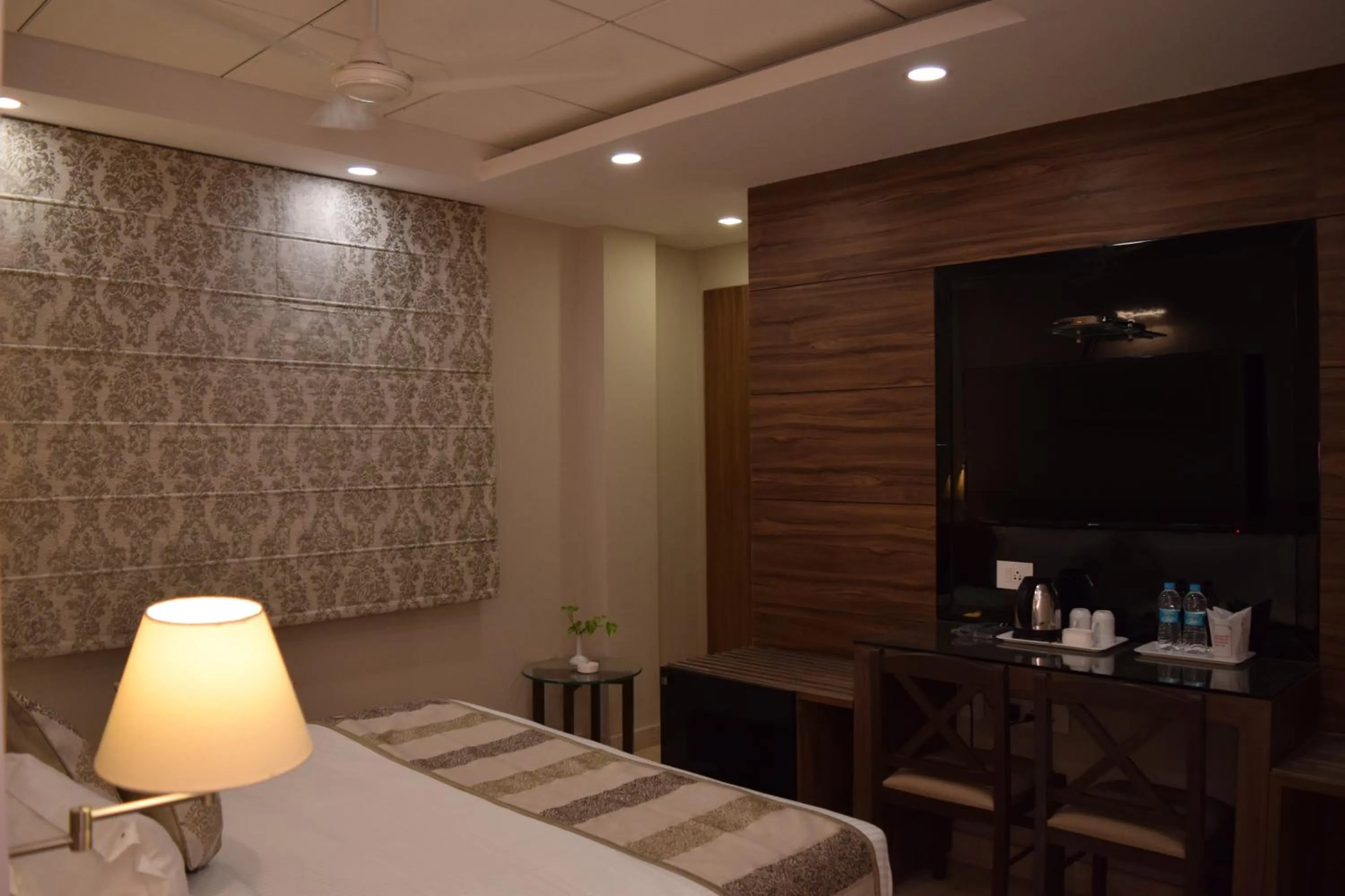 Decorative detail, Bed in De Bougain Villa