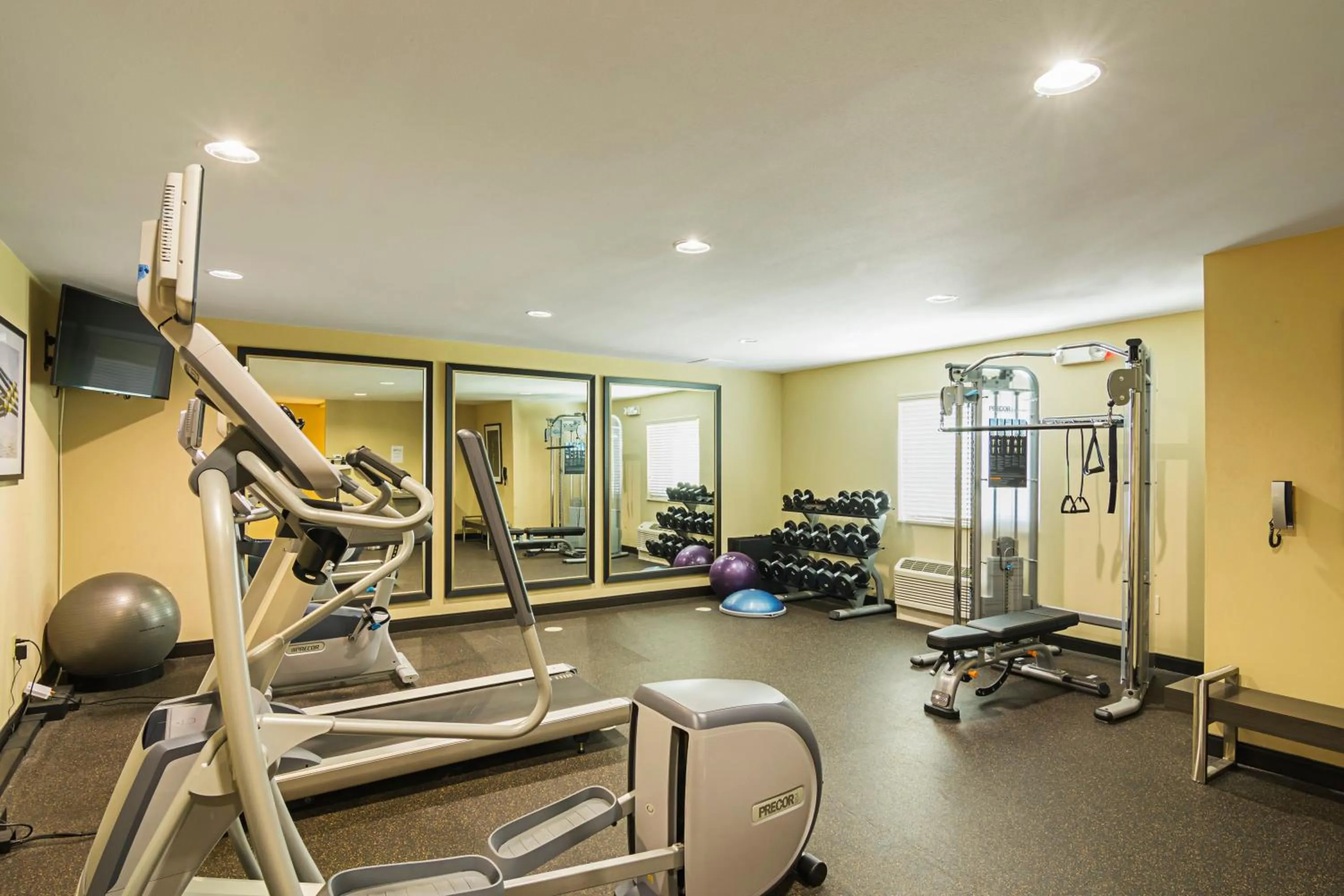 Fitness centre/facilities in Candlewood Suites - Pensacola - University Area by IHG