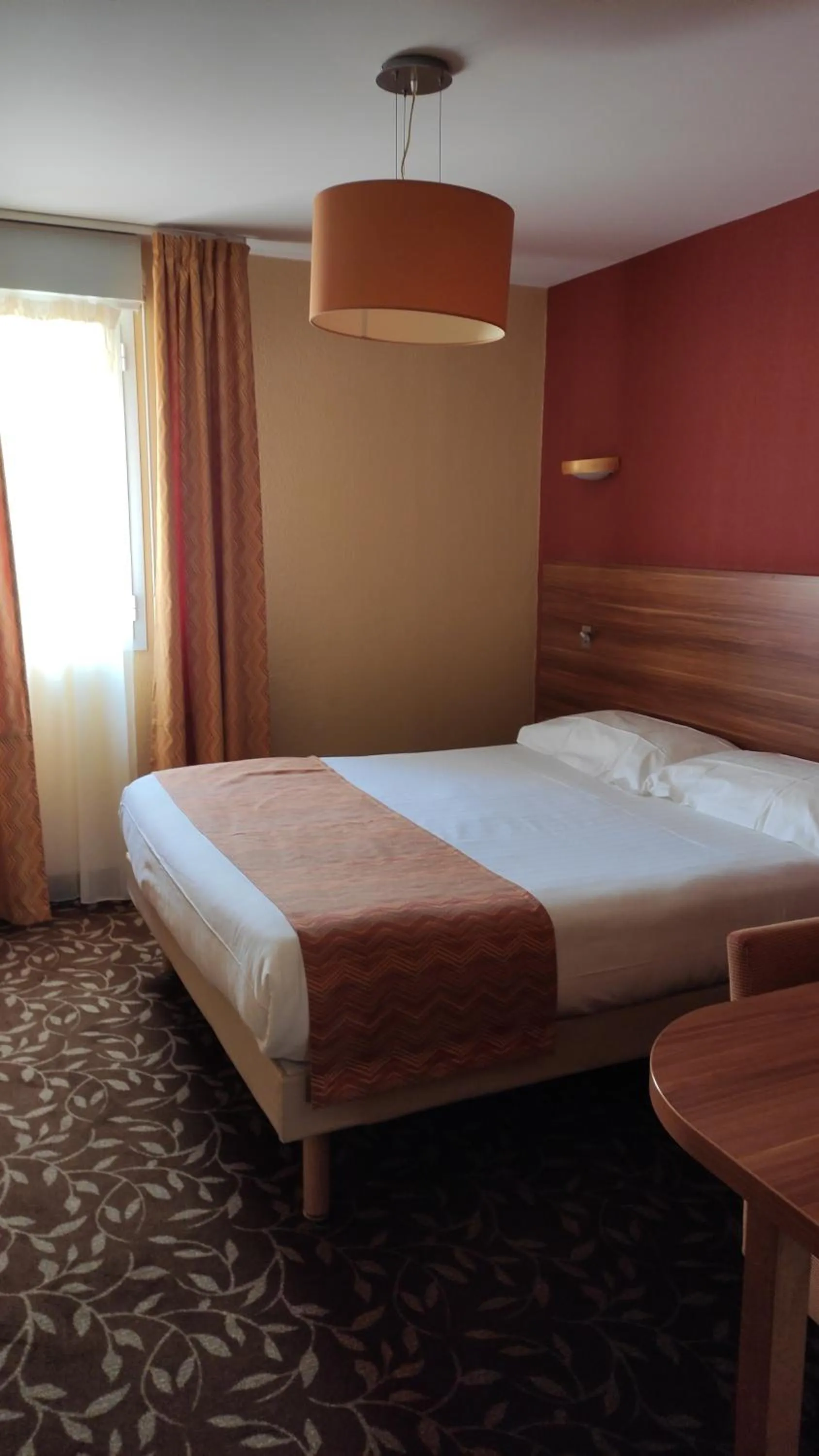 Photo of the whole room, Bed in Residence Share Inn