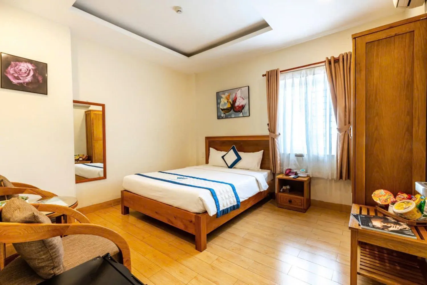 Photo of the whole room, Bed in Blue Diamond Airport Hotel