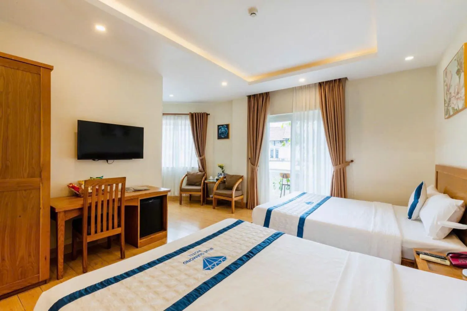 Bed in Blue Diamond Airport Hotel