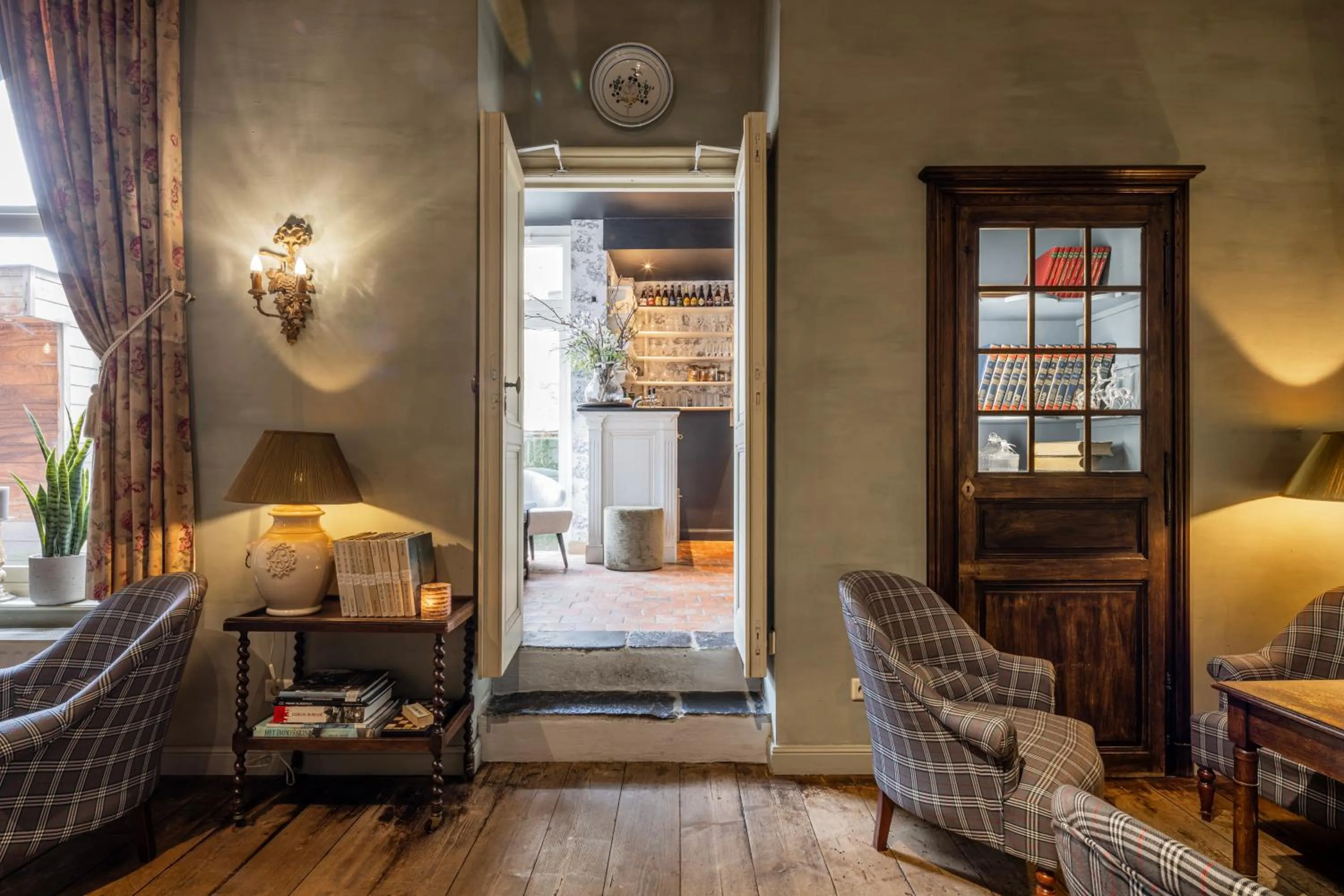 Lounge or bar in Canal View Hotel Ter Brughe by CW Hotel Collection