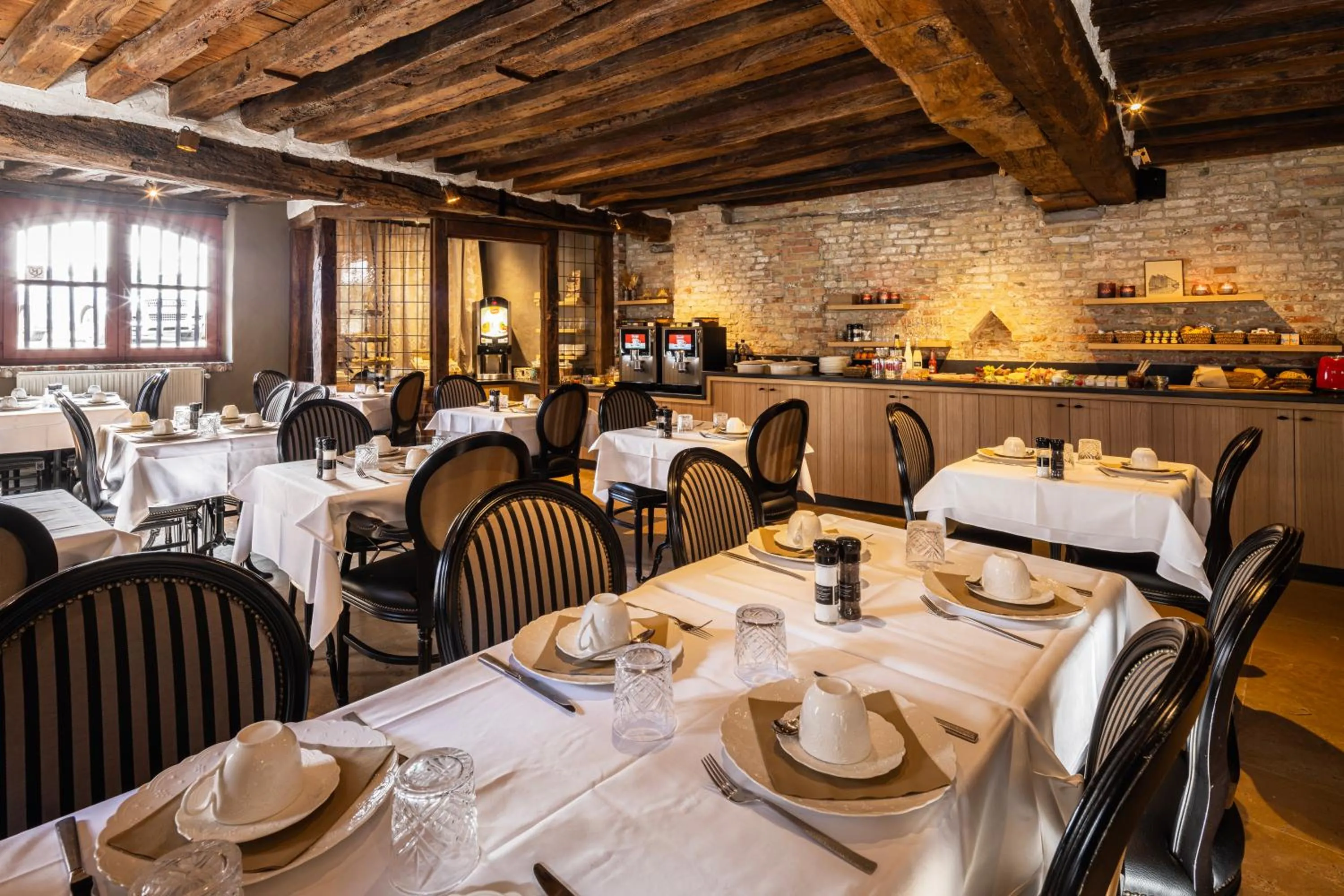 Breakfast in Canal View Hotel Ter Brughe by CW Hotel Collection