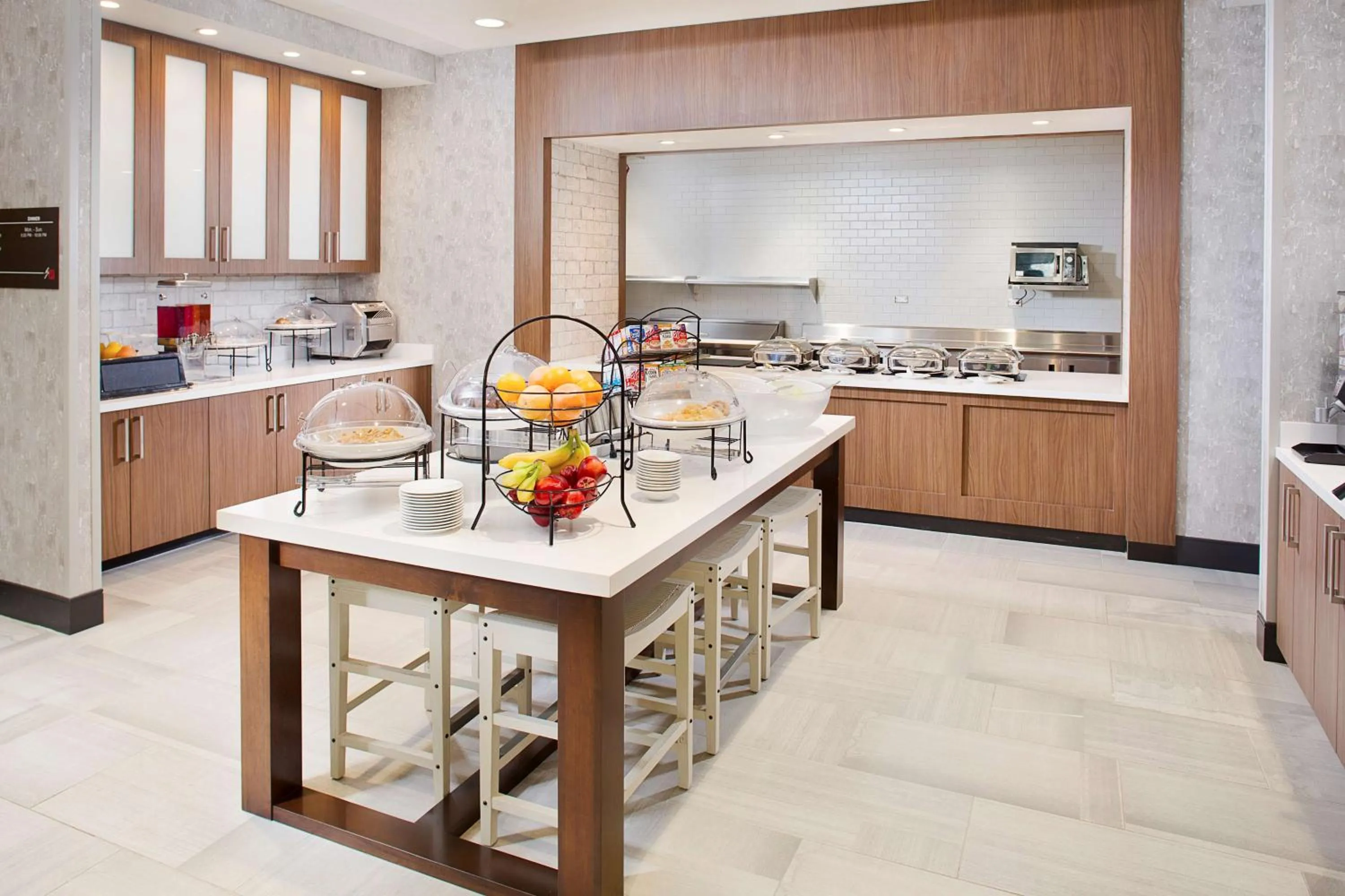 Restaurant/places to eat in Hilton Garden Inn Dallas/Arlington South