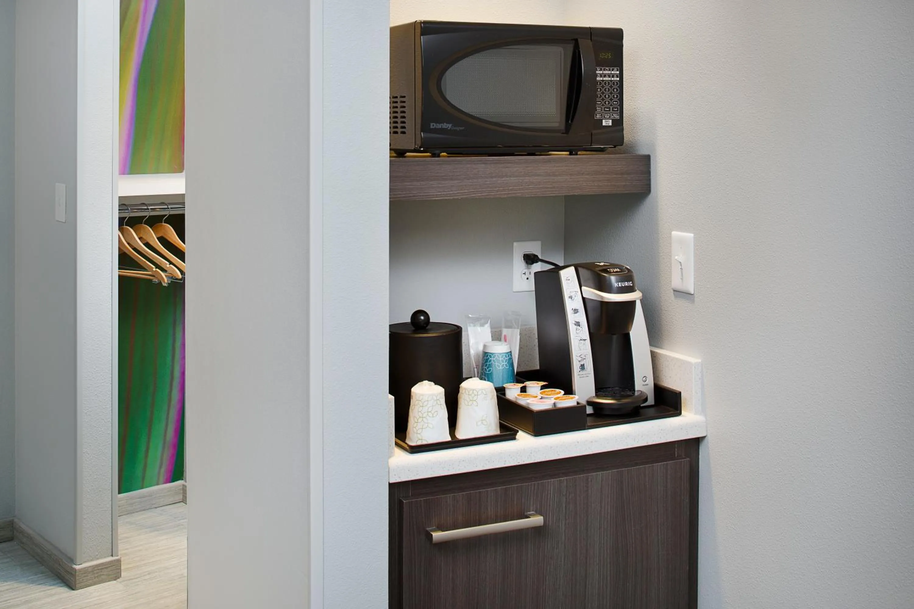 Coffee/tea facilities in Hilton Garden Inn Dallas/Arlington South