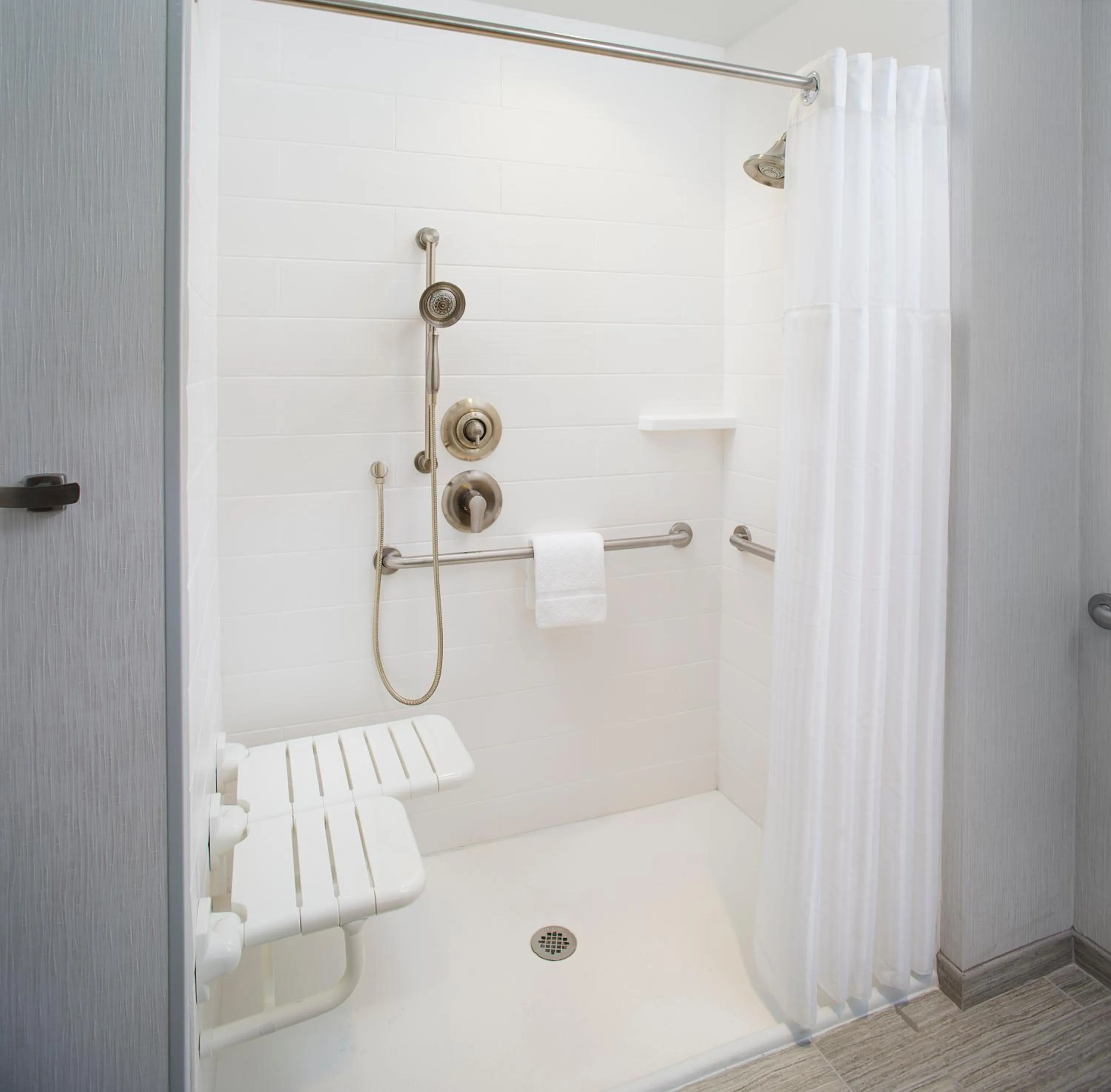 Bathroom in Hilton Garden Inn Dallas/Arlington South