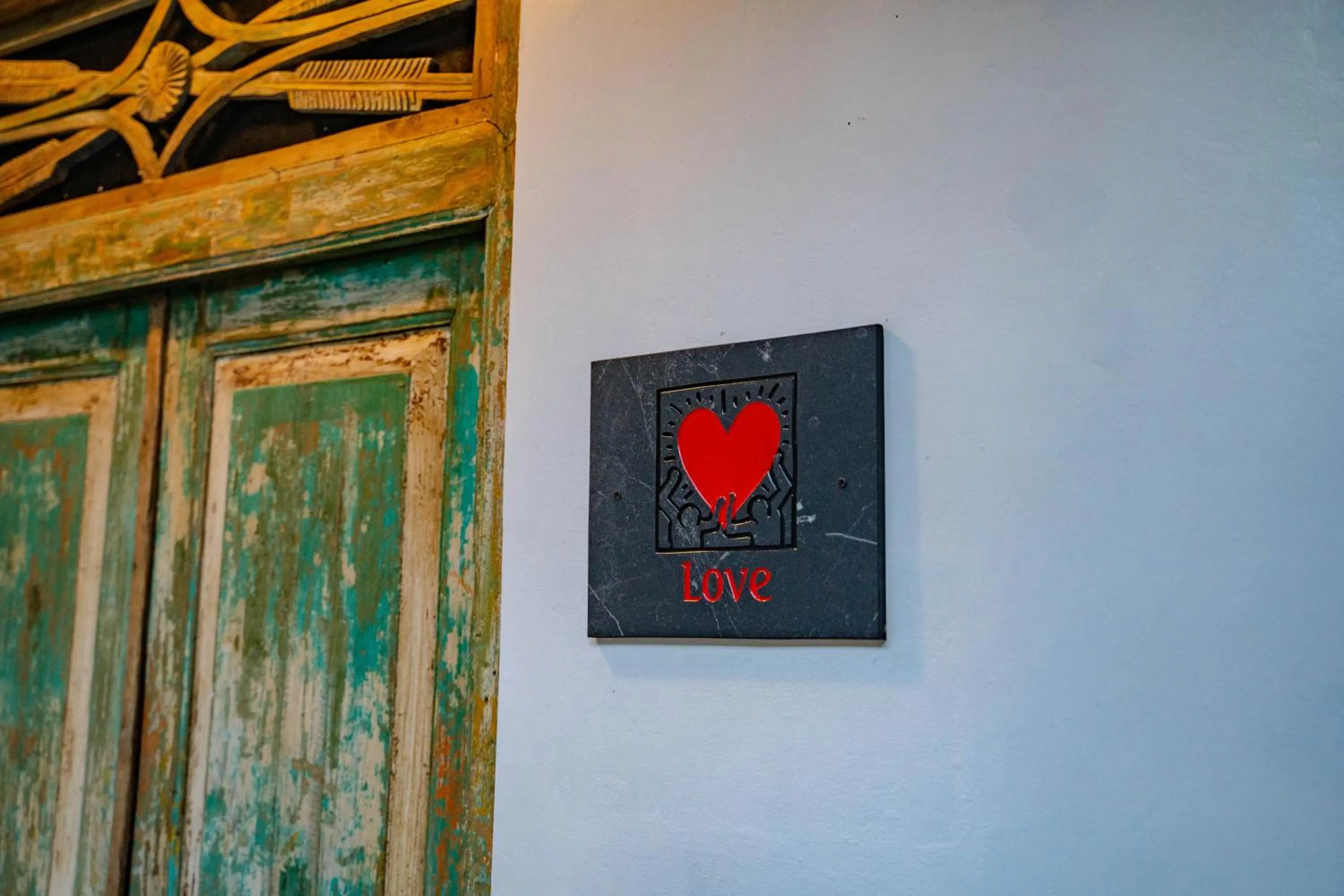 Logo/Certificate/Sign in Imagine Bali