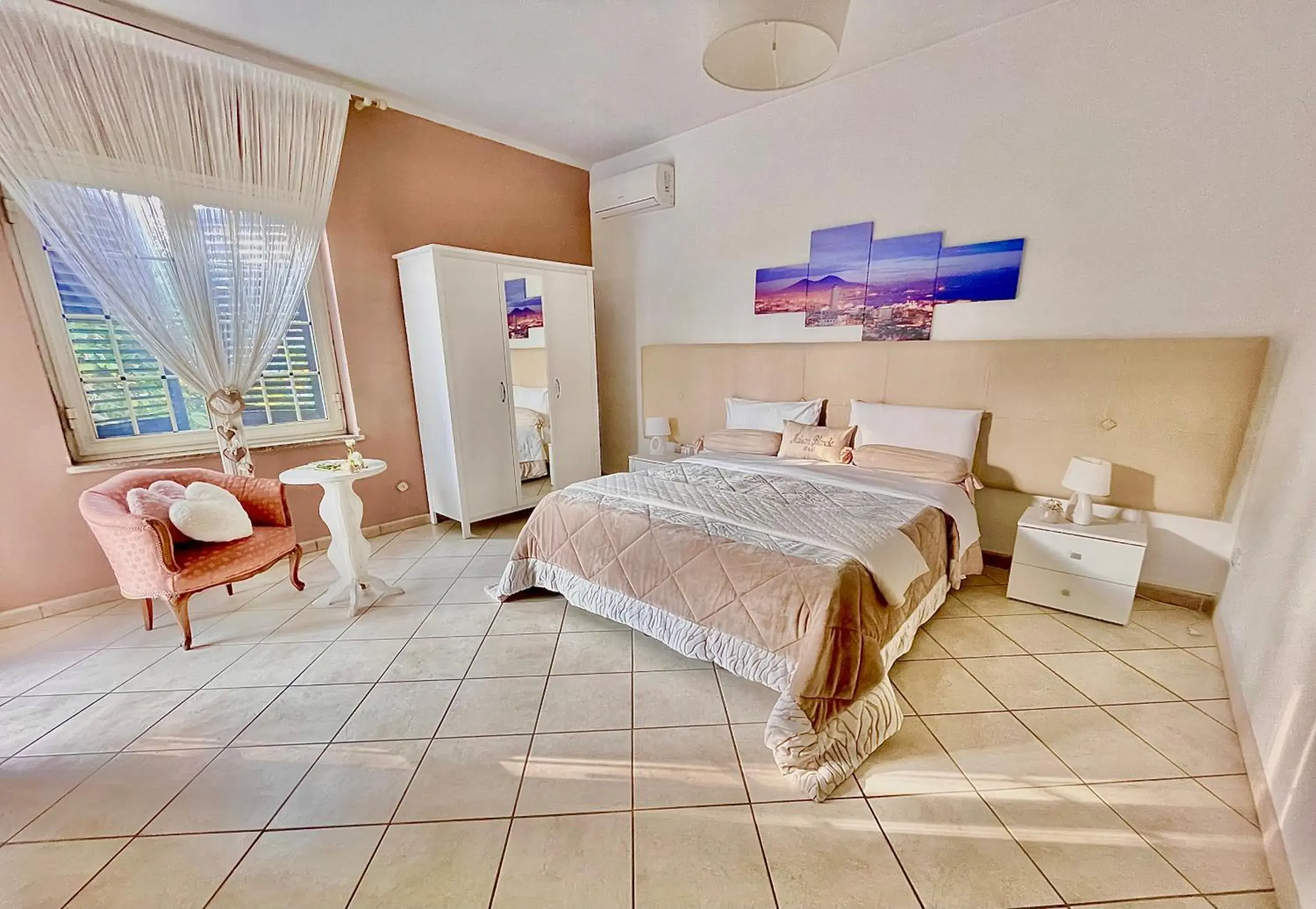 Deluxe Triple Room in B&B Maison Blanche Deluxe Triple Room in B&B Maison Blanche