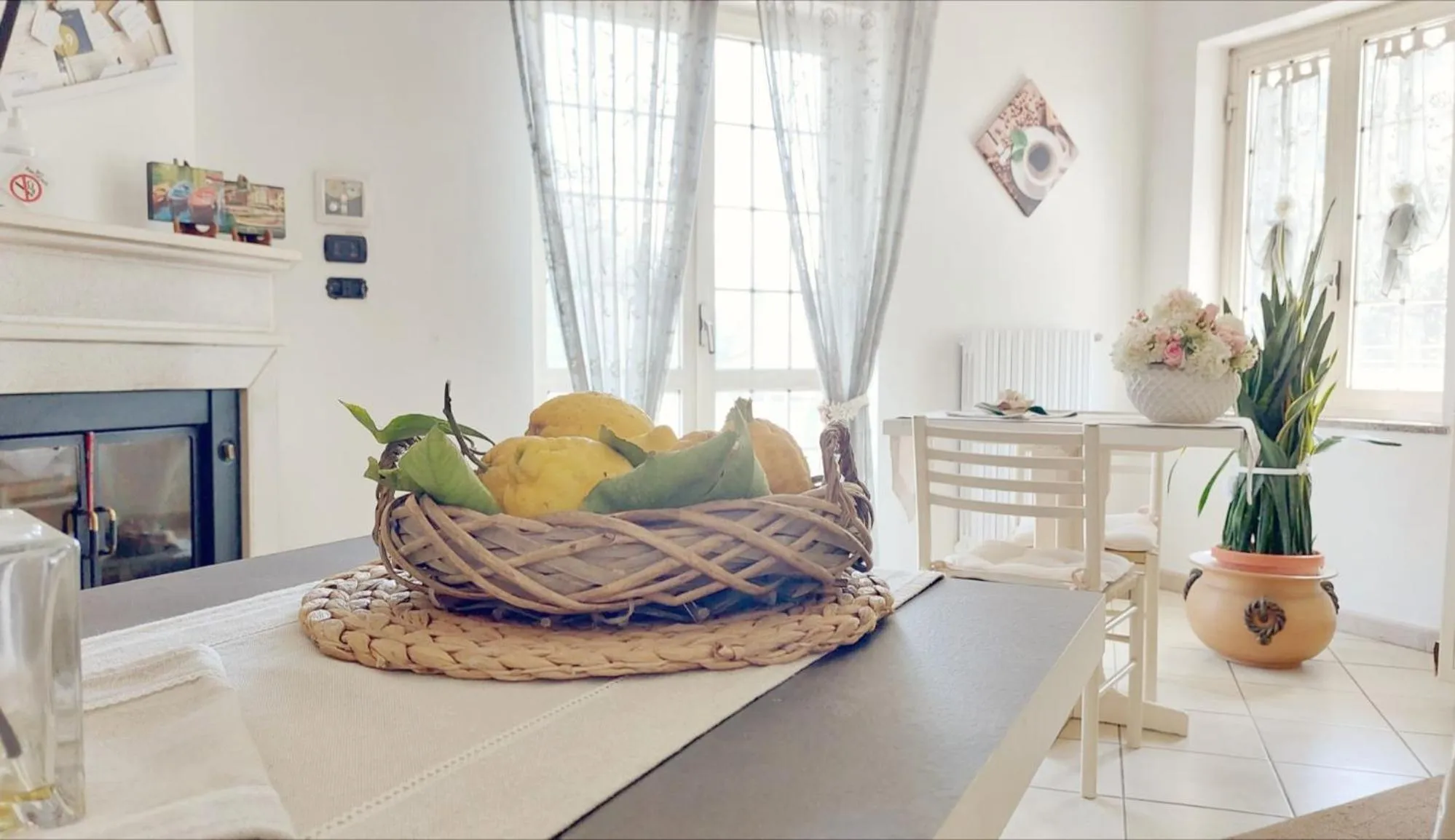 Breakfast in B&B Maison Blanche