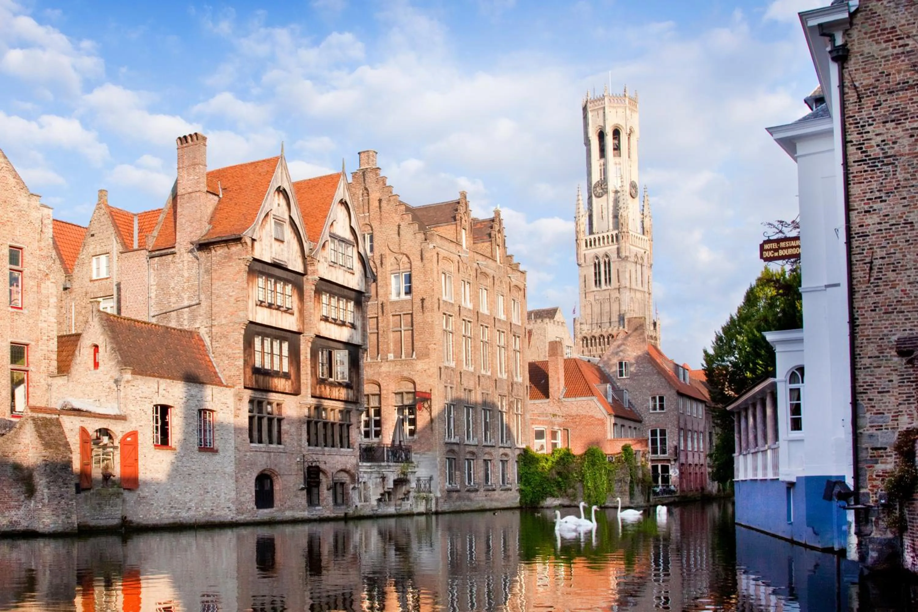 Nearby landmark in Hotel Aragon