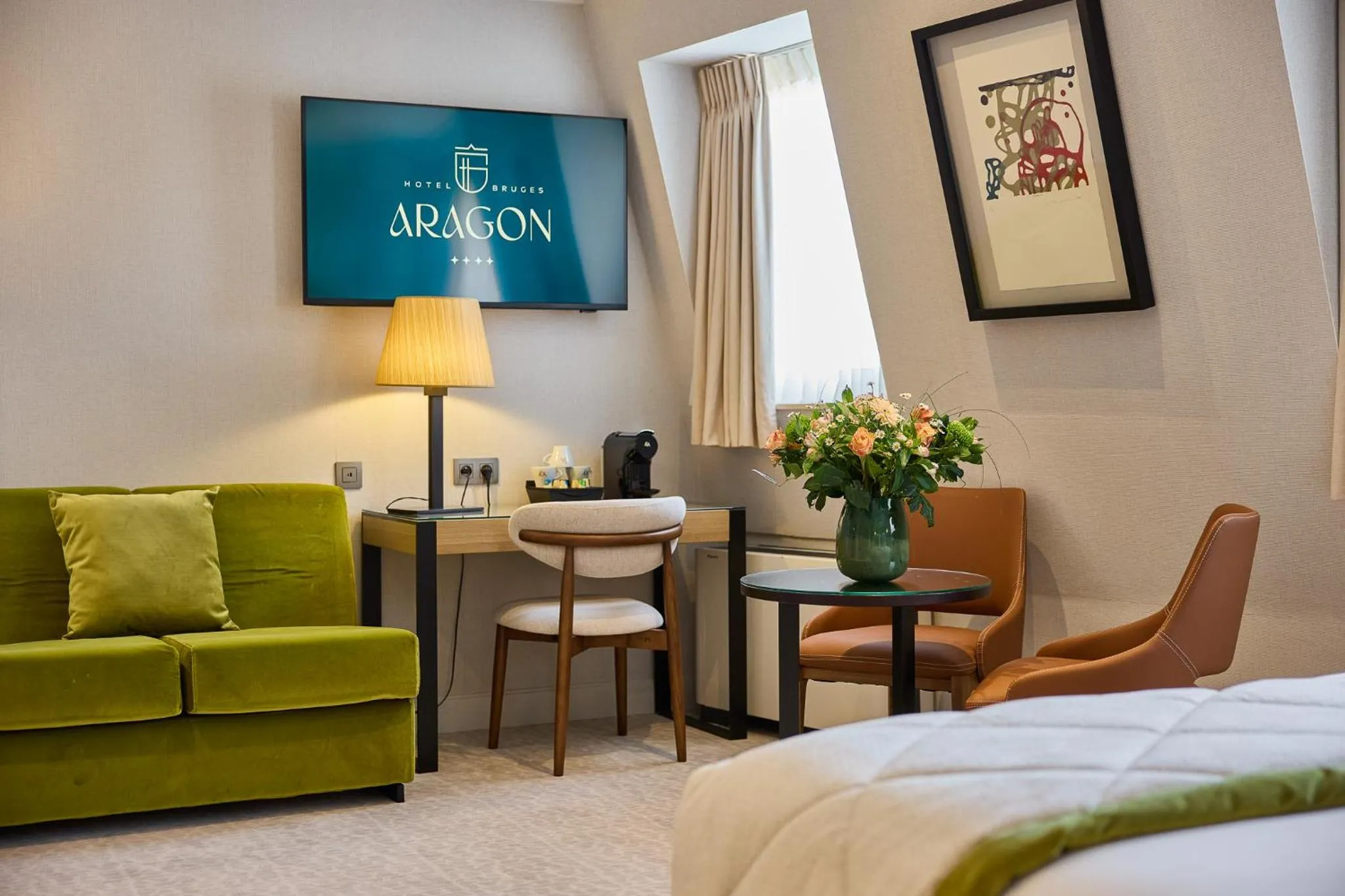 TV and multimedia, Bed in Hotel Aragon