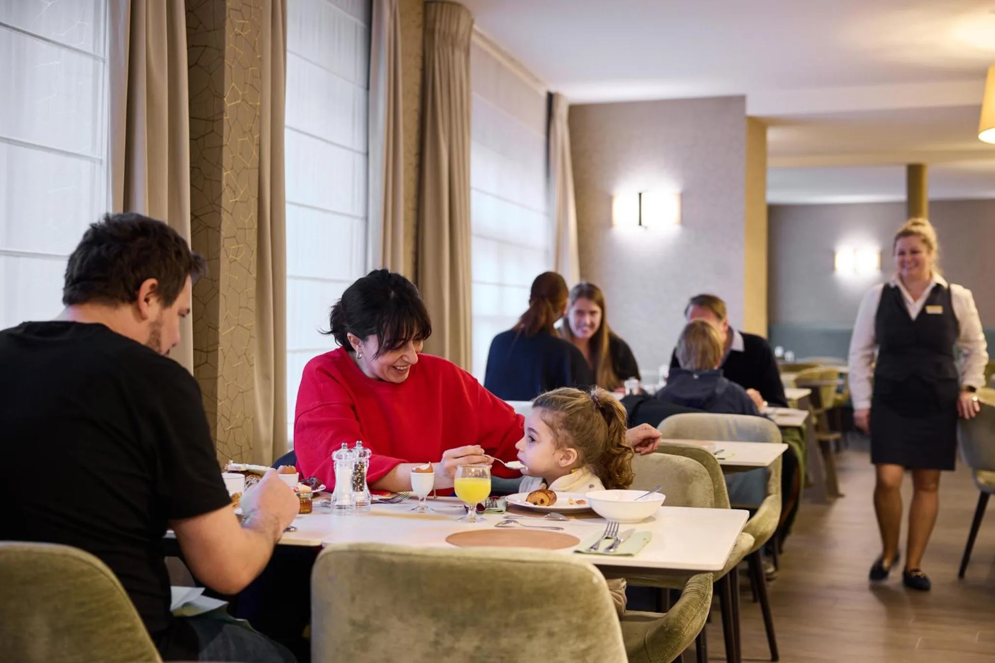 Staff in Hotel Aragon