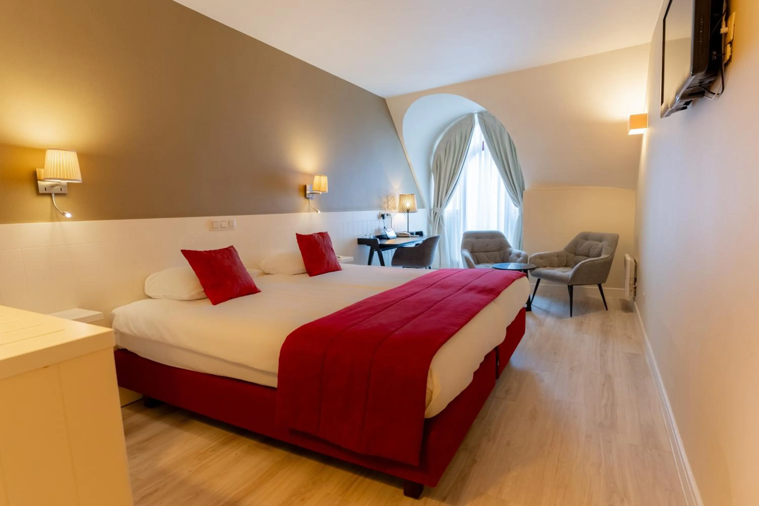 Photo of the whole room, Bed in Hotel Acacia