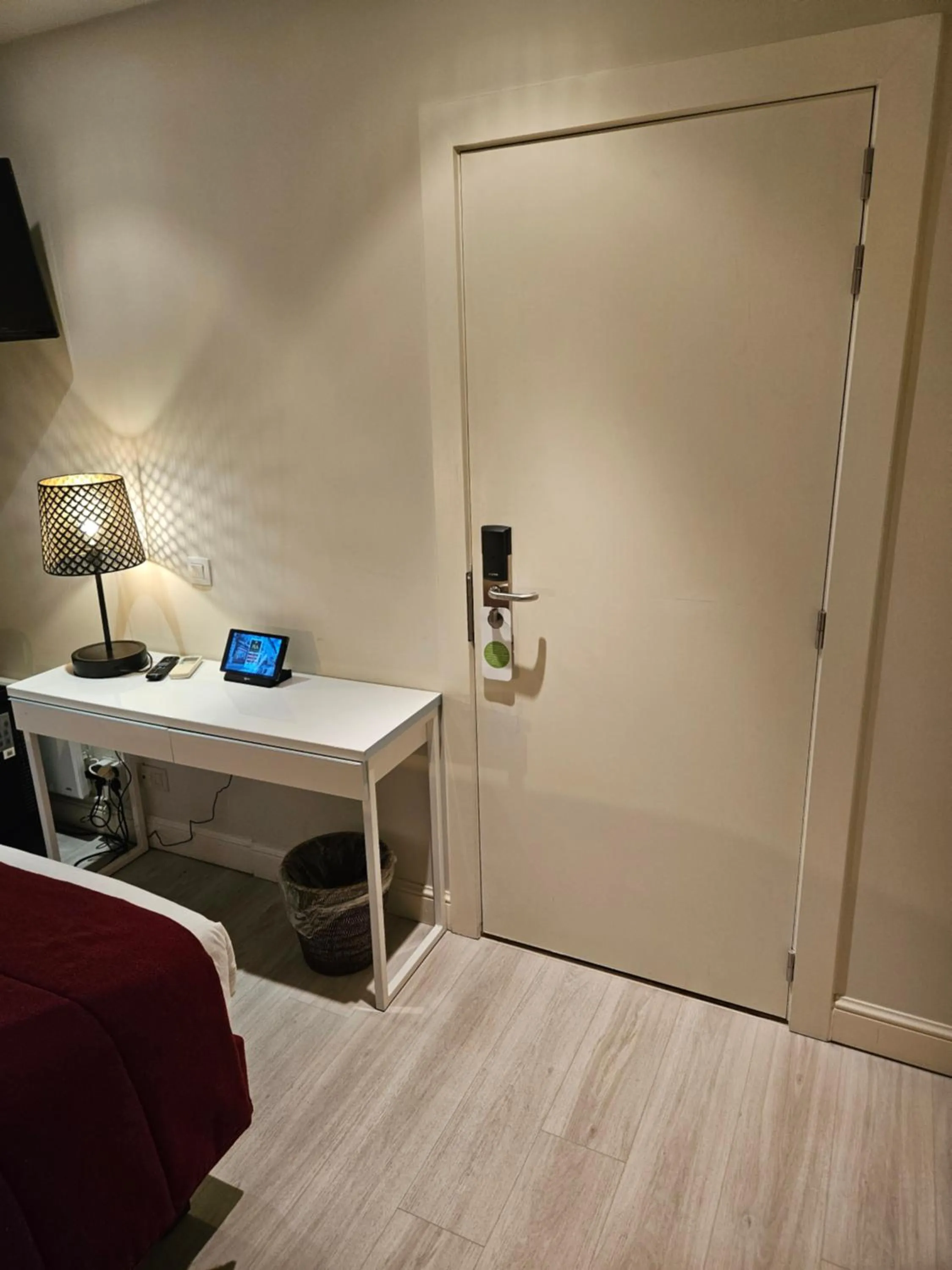 Bedroom, Bed in Hotel Acacia