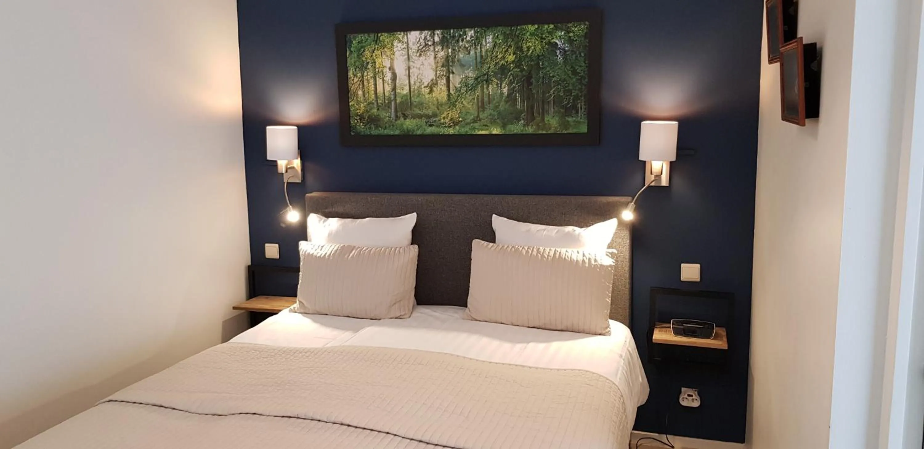 Bedroom, Bed in Hotel Restaurant The Kings Head Inn