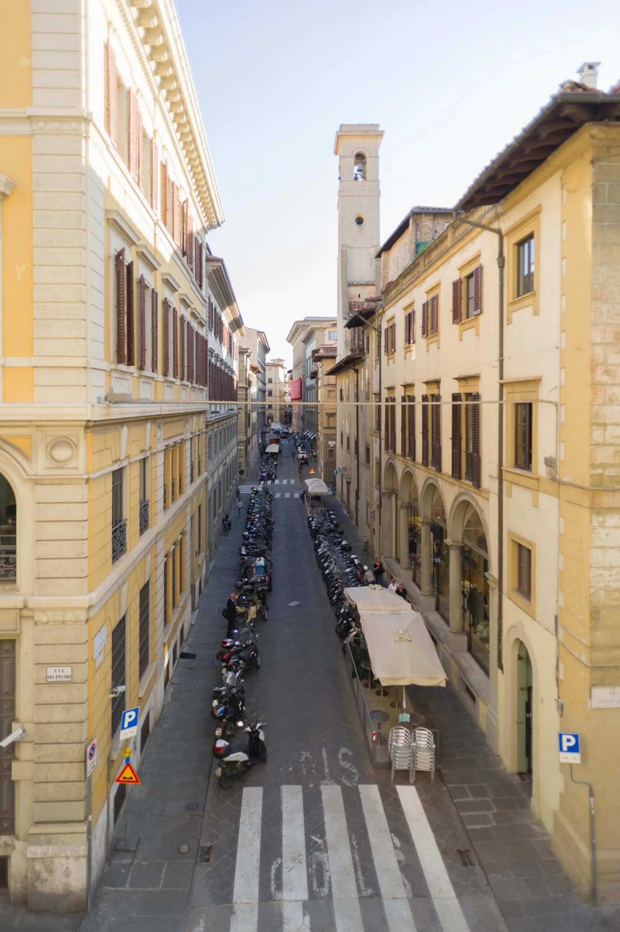 City view in Arnobio Florence Suites