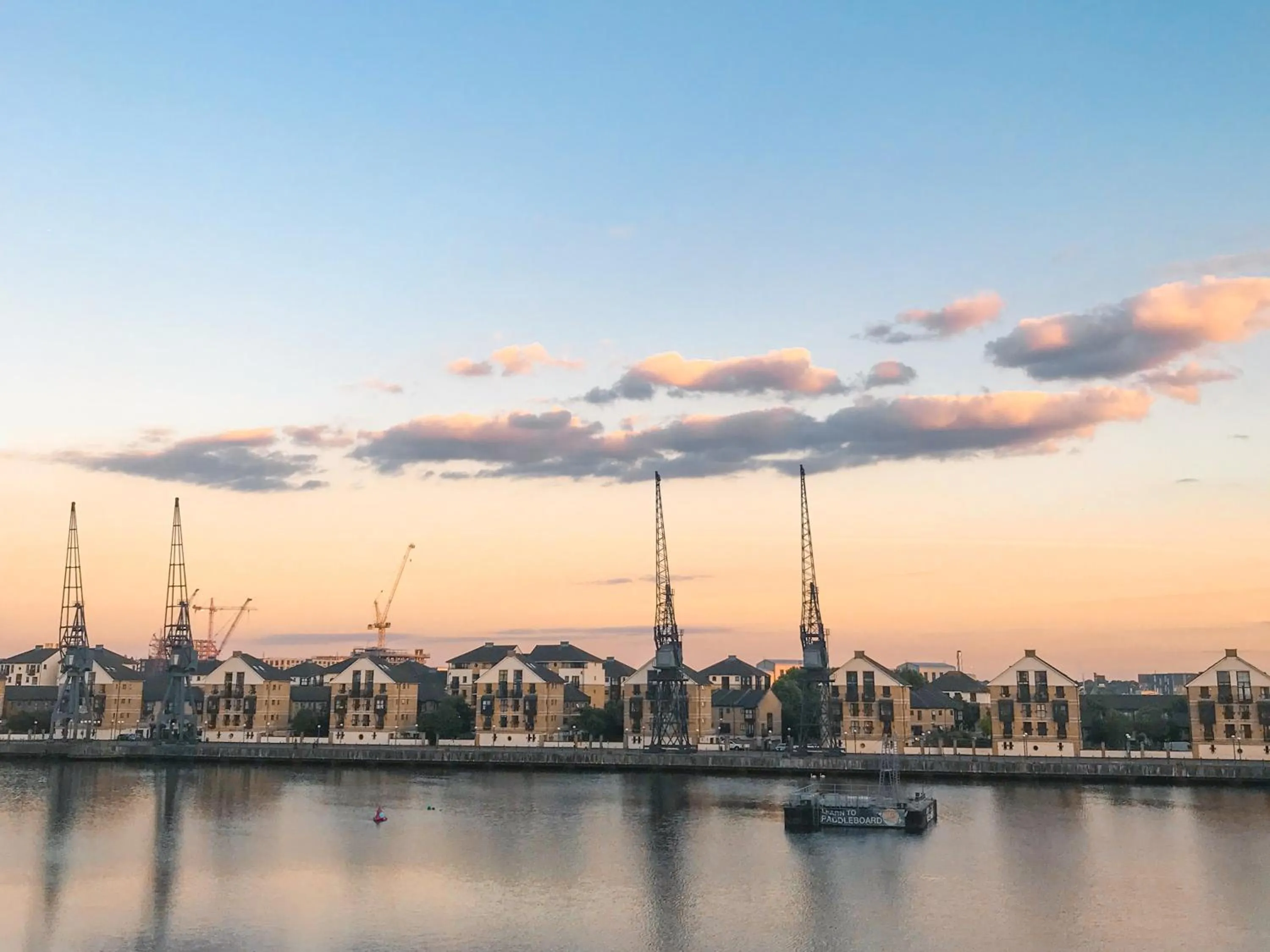 Restaurant/places to eat in Good Hotel London