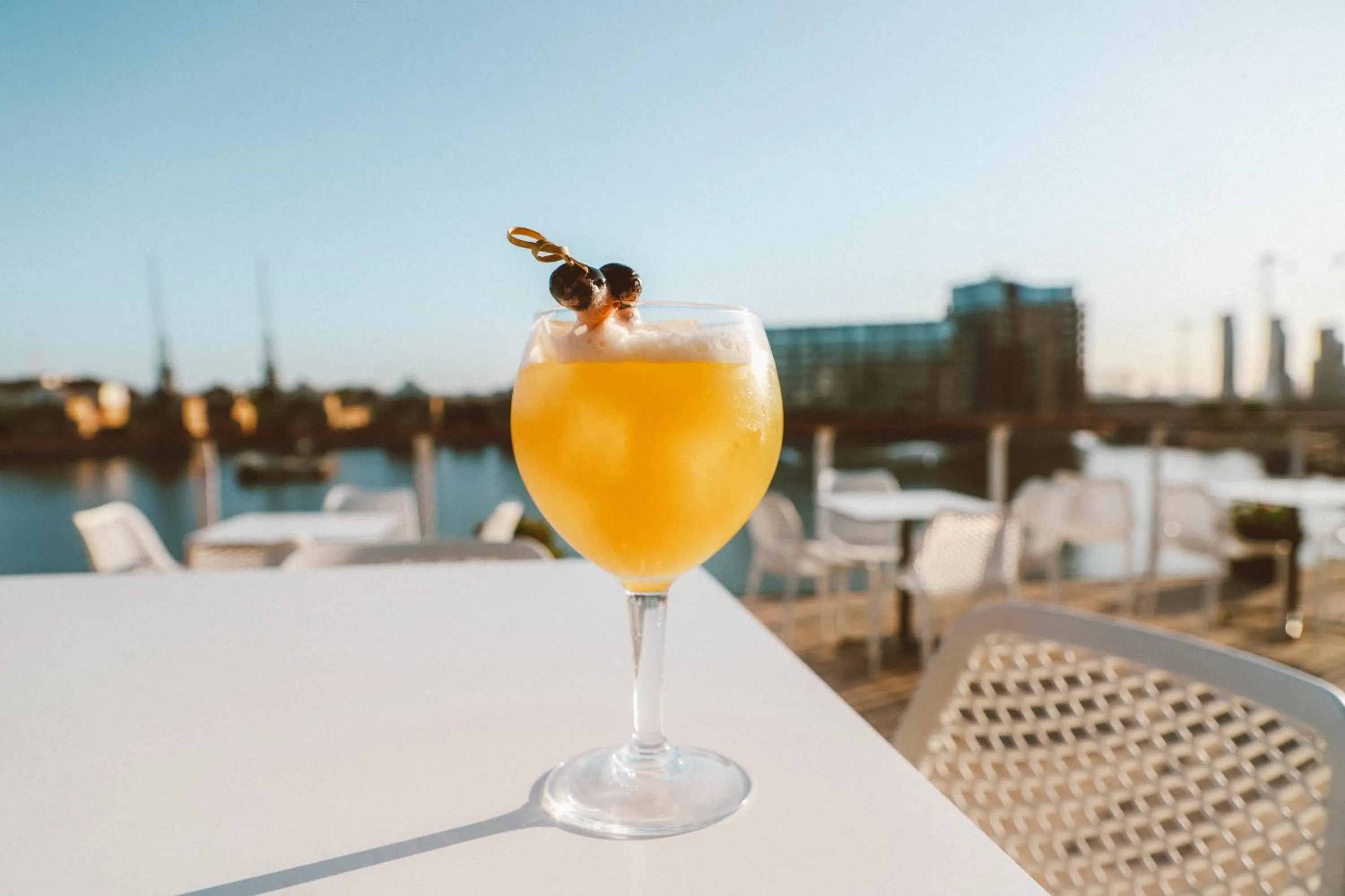 Restaurant/places to eat in Good Hotel London