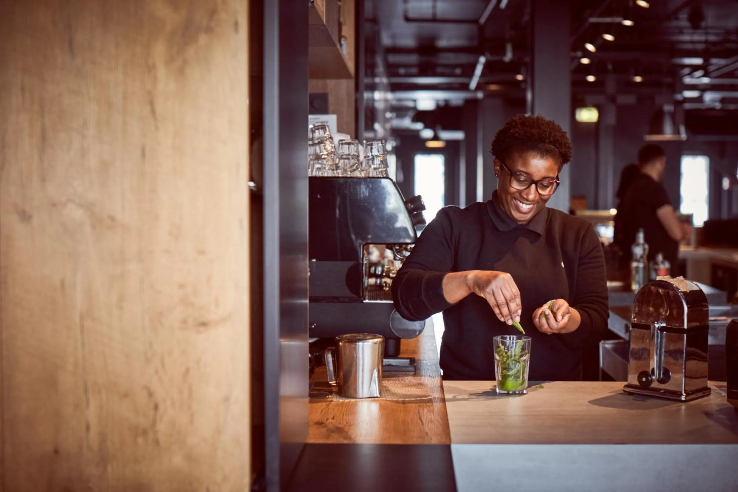 Restaurant/places to eat in Good Hotel London