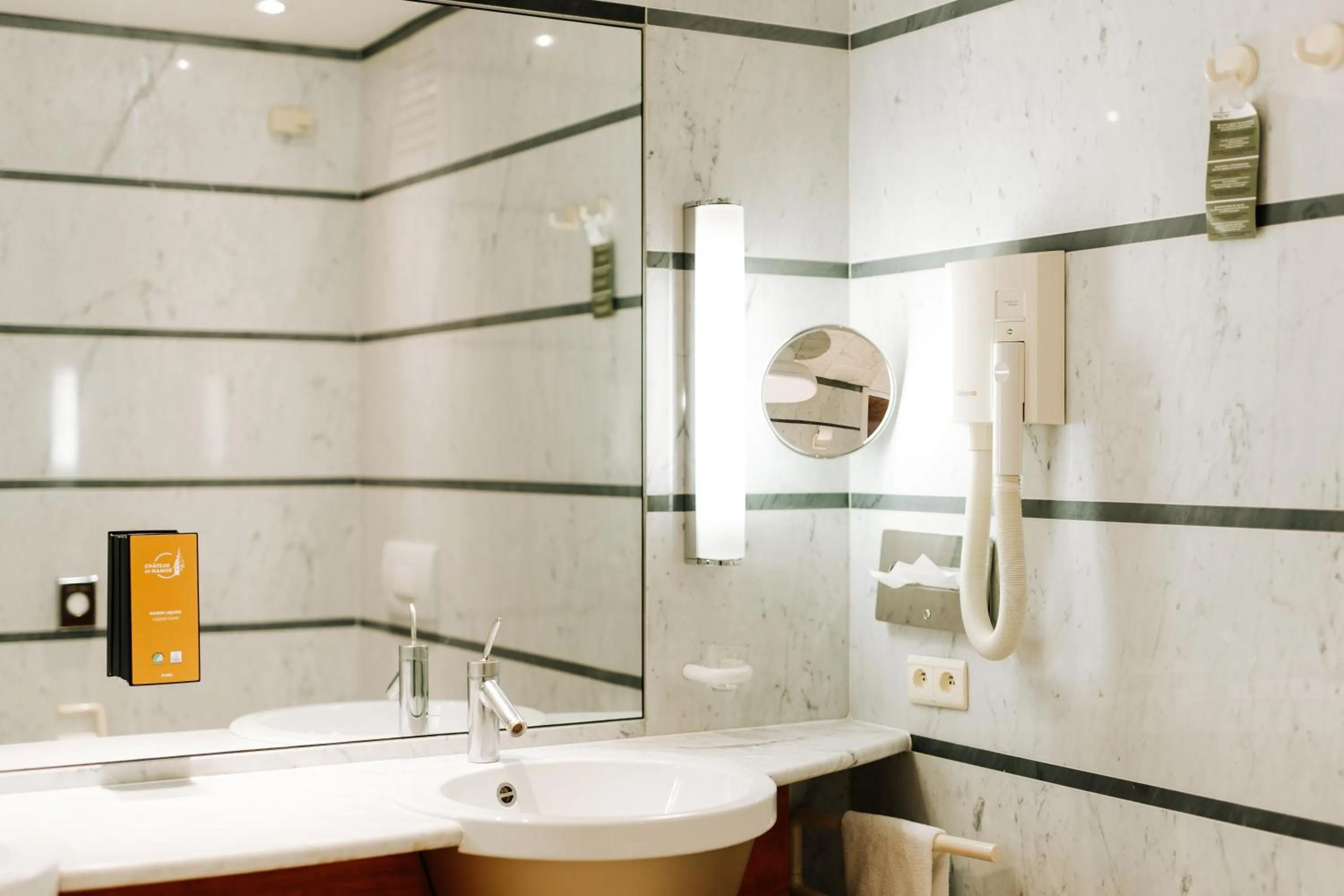 Bedroom in Le Chateau de Namur