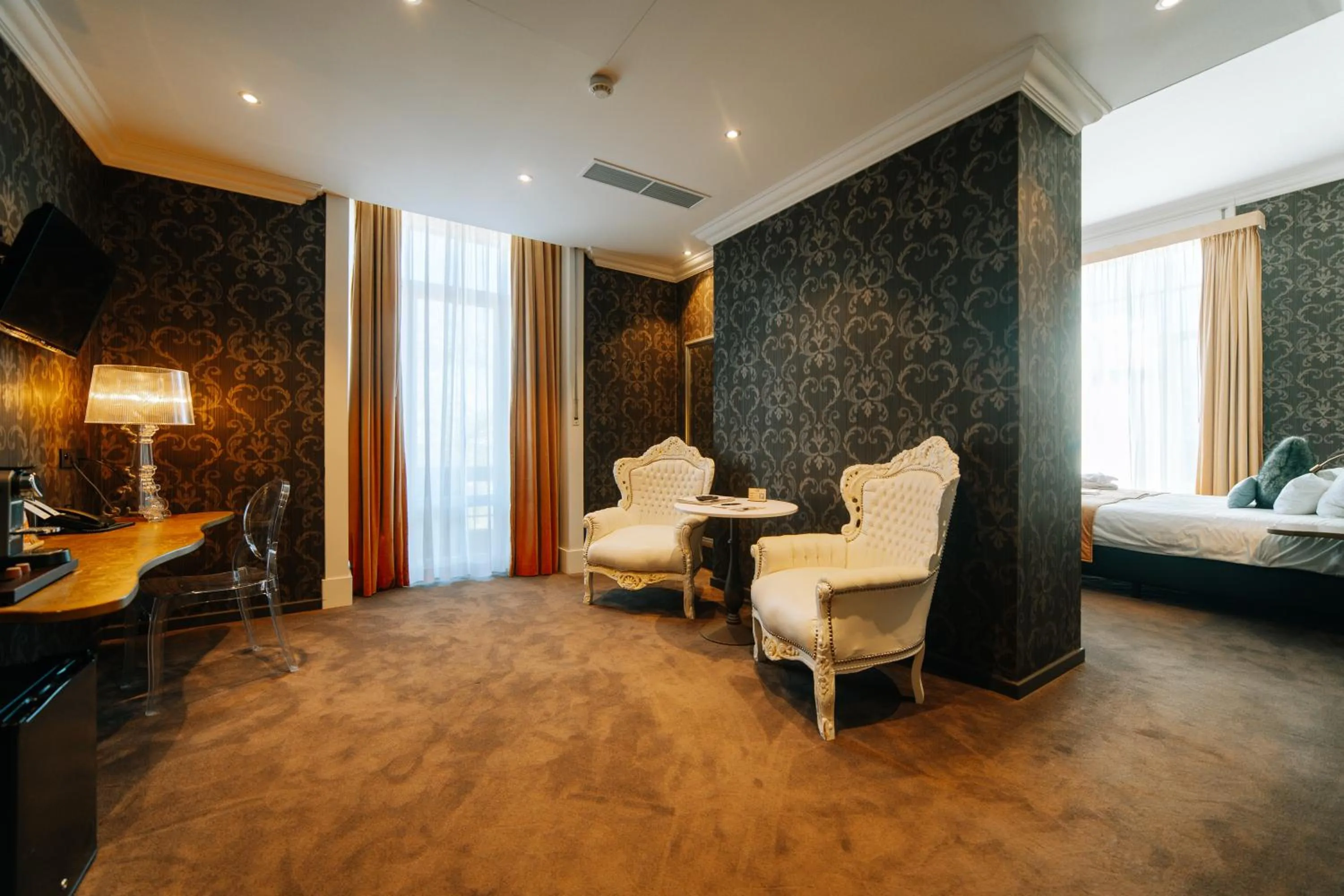 Bedroom, Bed in Le Chateau de Namur